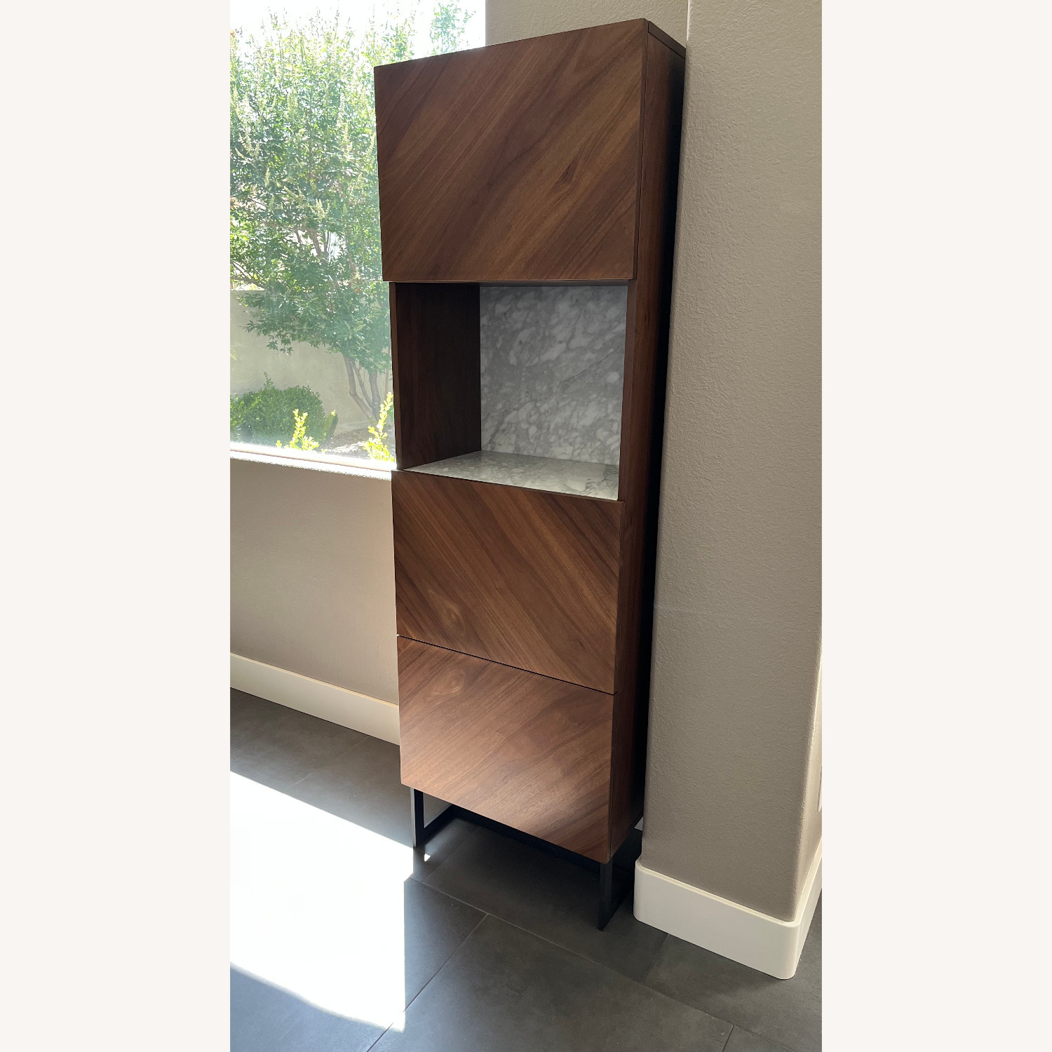 Suspend White Marble and Wood Bar Cabinet - image-3