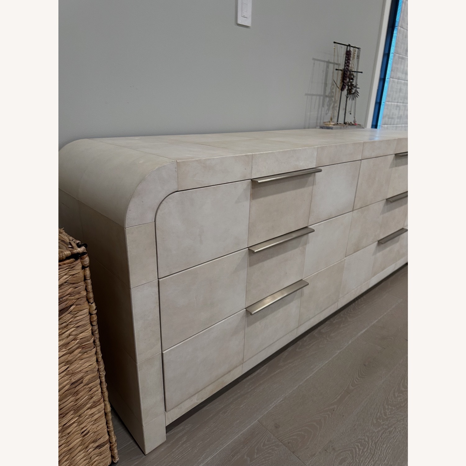 RH Lucien Dresser - image-2