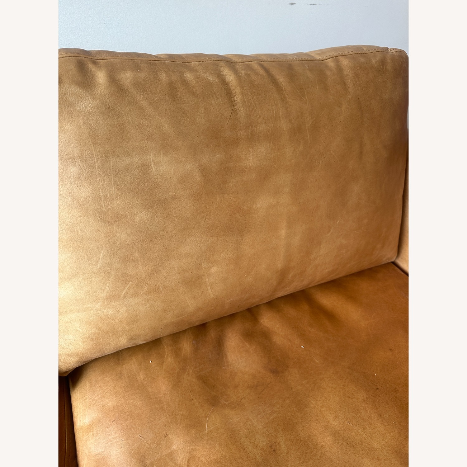 Poly & Bark Nolita Couch - Aniline Italian Leather - image-5