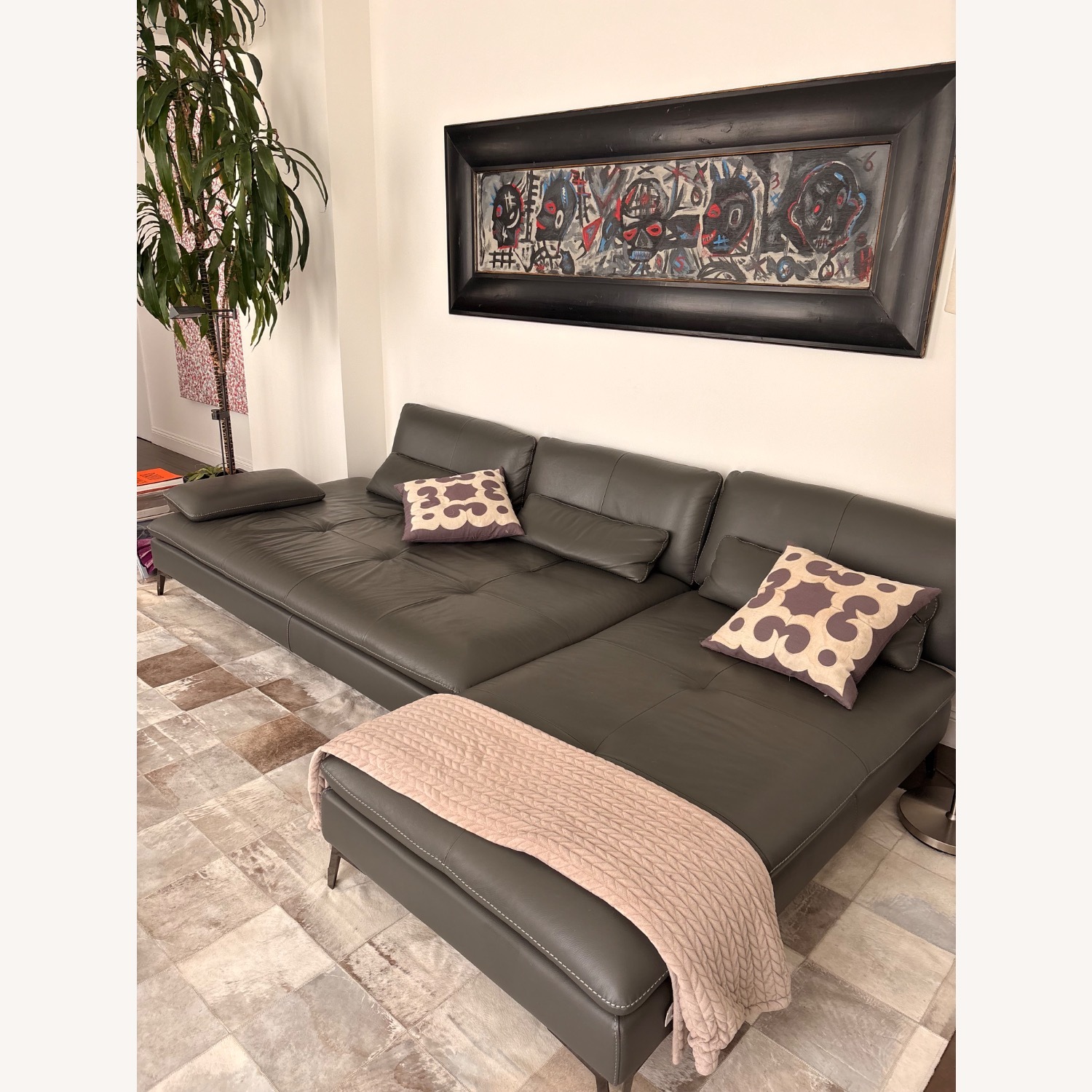 Elegant Roche Bobois Leather Sofa - image-1