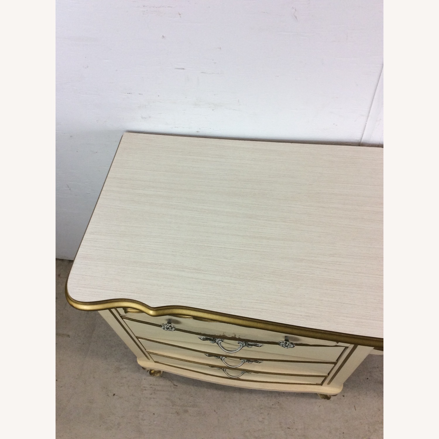 French Provincial Style Desk with 4 Drawers - image-3