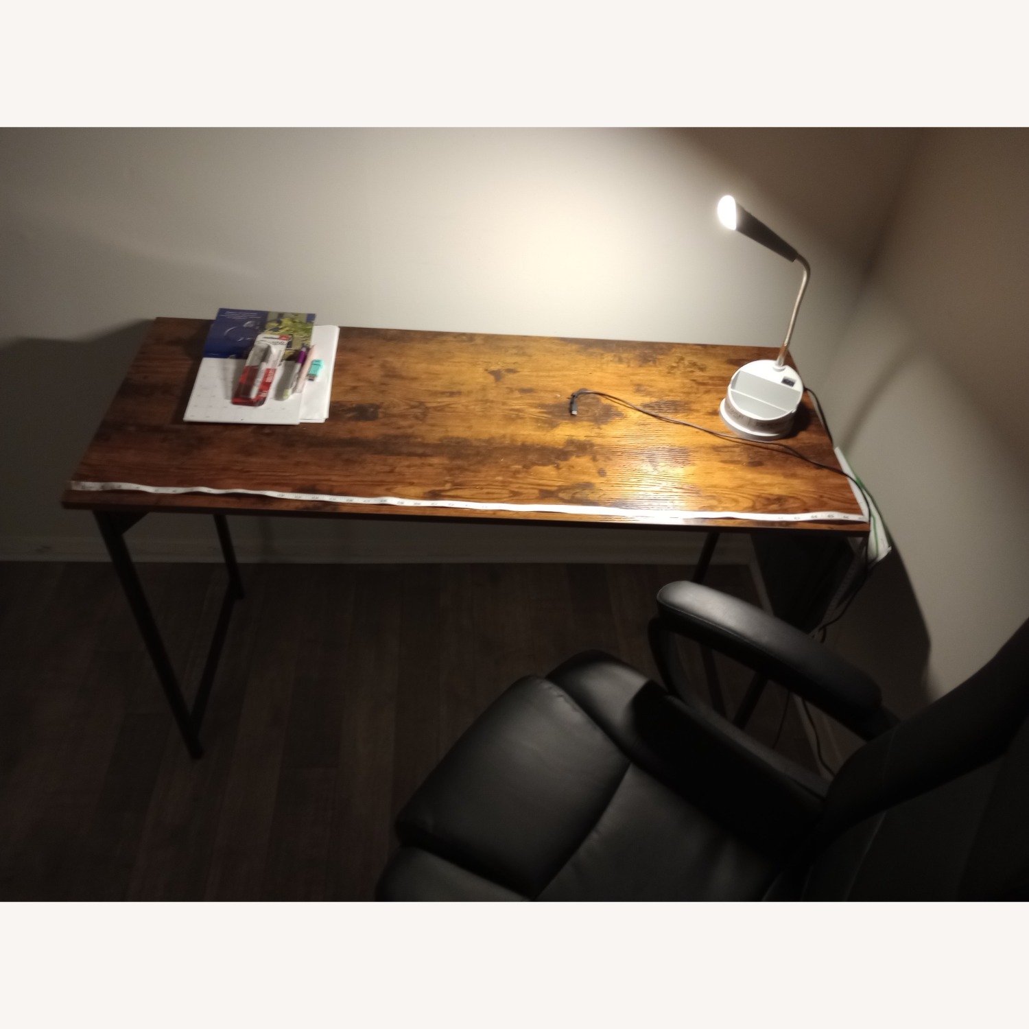 Office Chair with Desk and Light - image-1