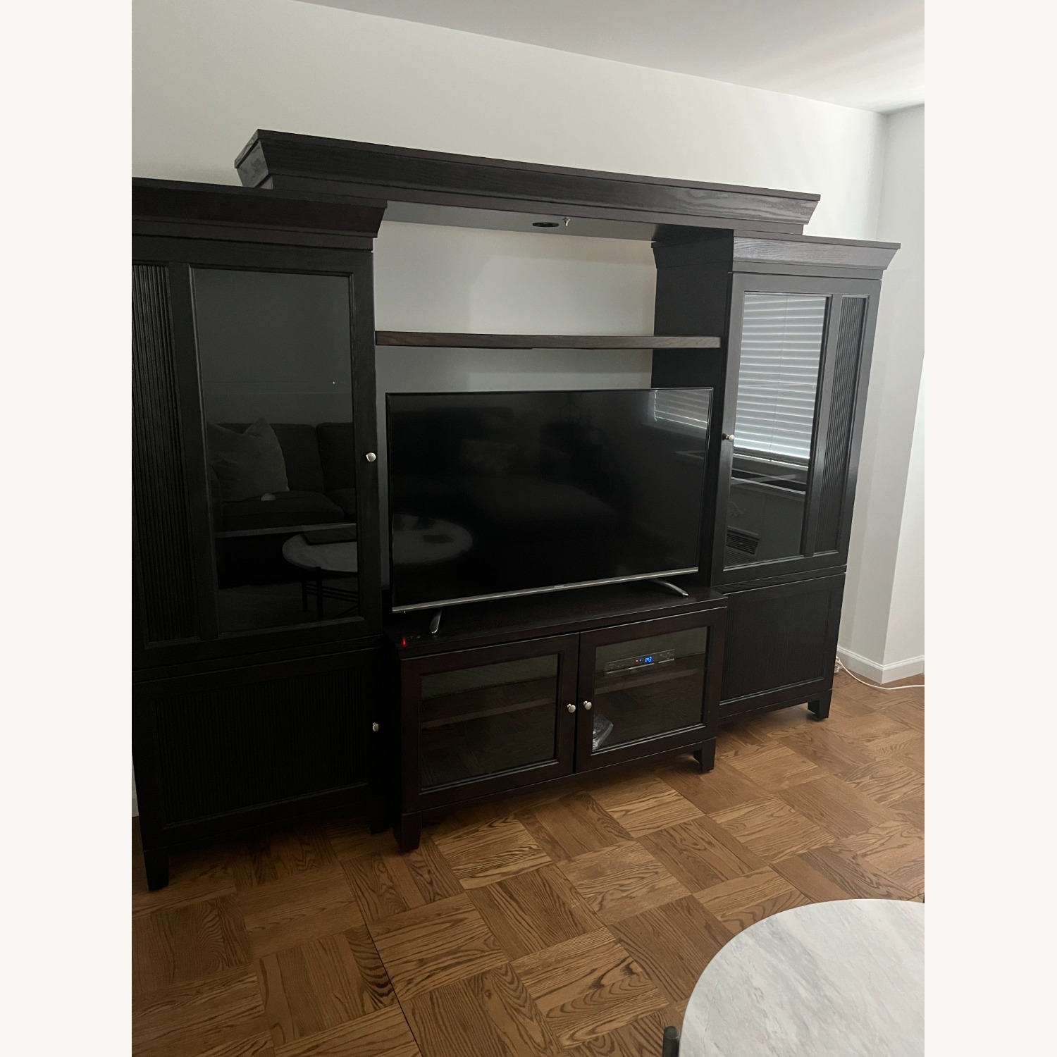 Raymour & Flanigan Soho 5 Piece Entertainment Wall Unit - image-9