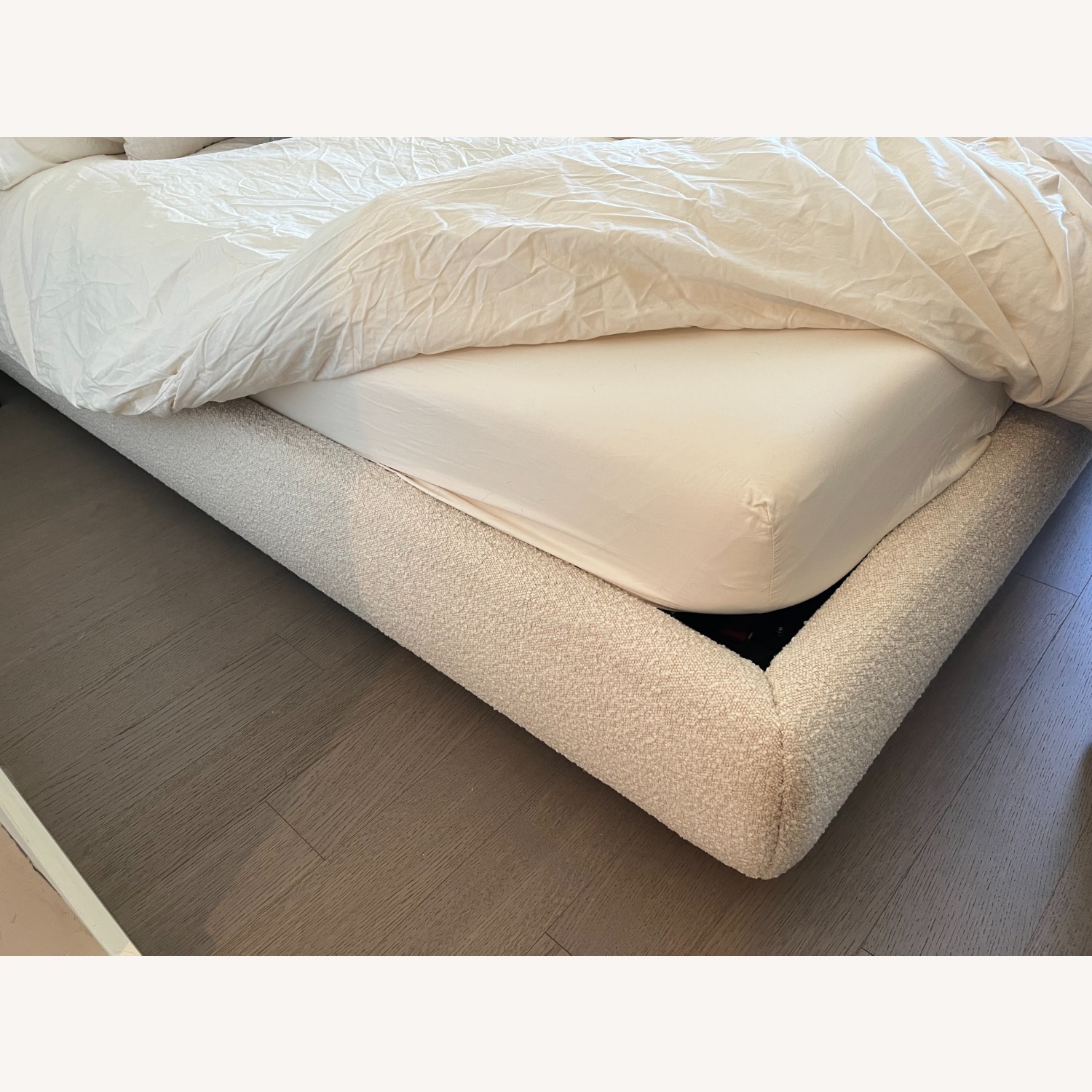 Sundays King Cloud Bed with Storage - image-4