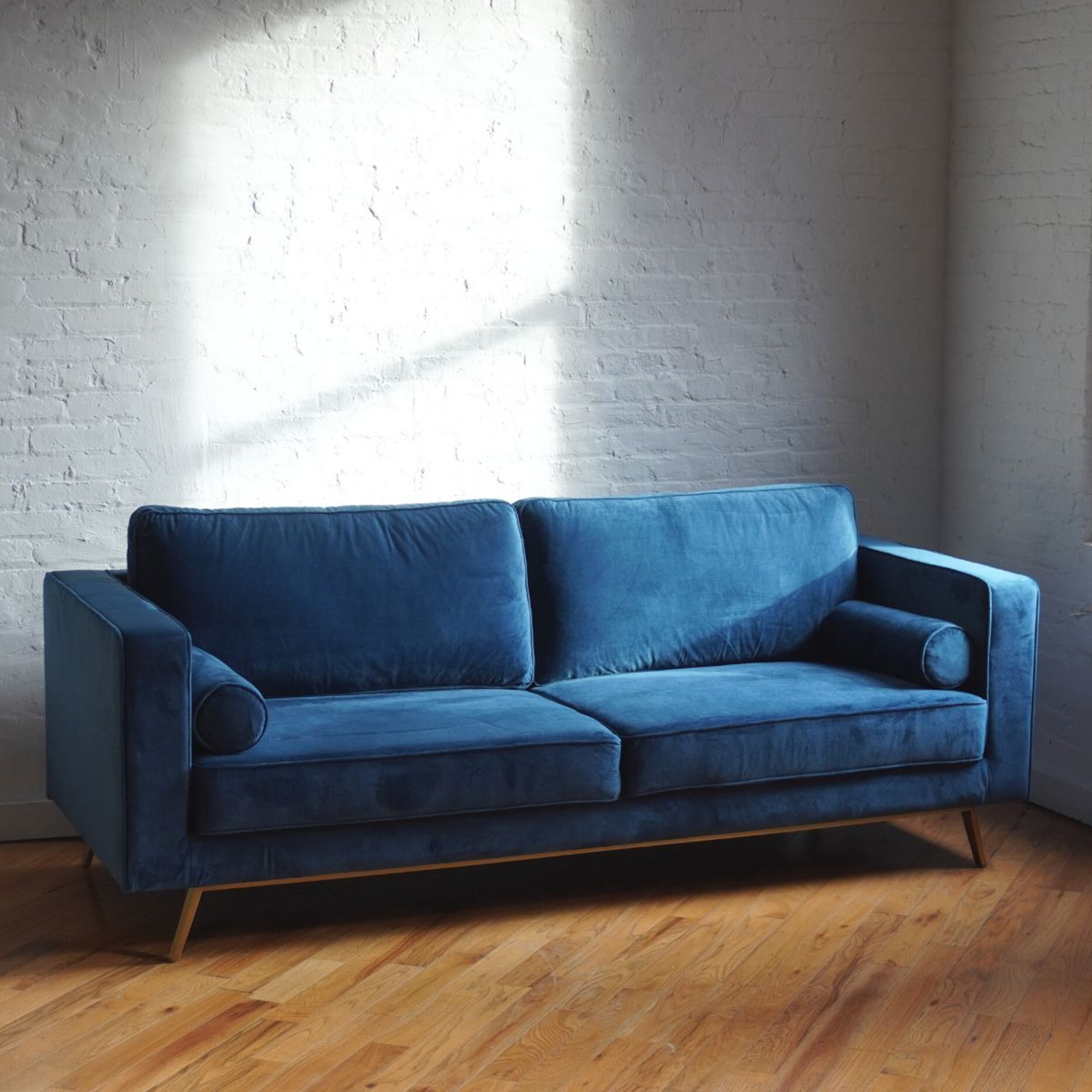 Comfy Mid Century Modern Sofa - Blue Velvet - image-2