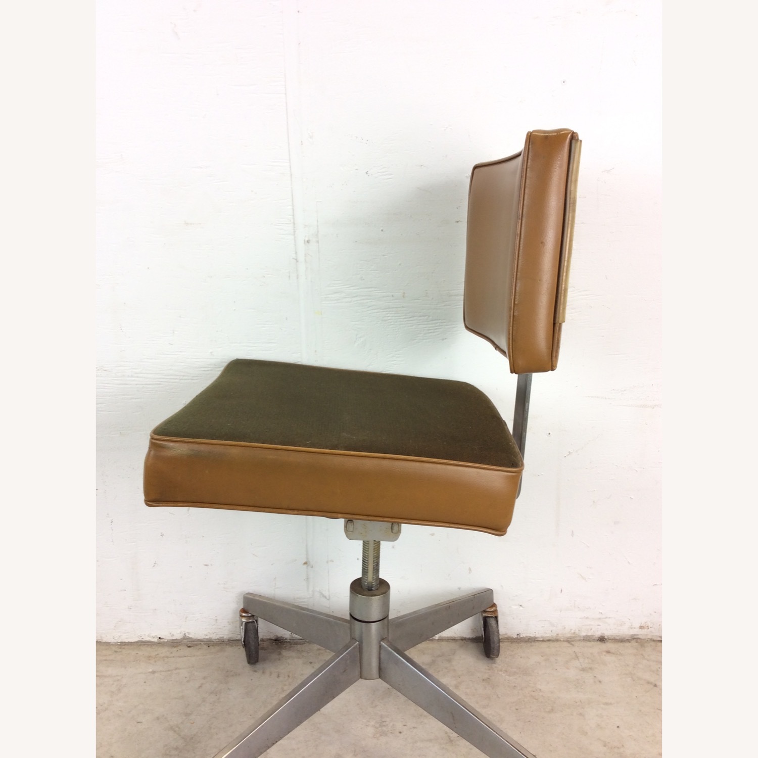 Mid Century Wheeled Office Chair by Steelcase - image-12