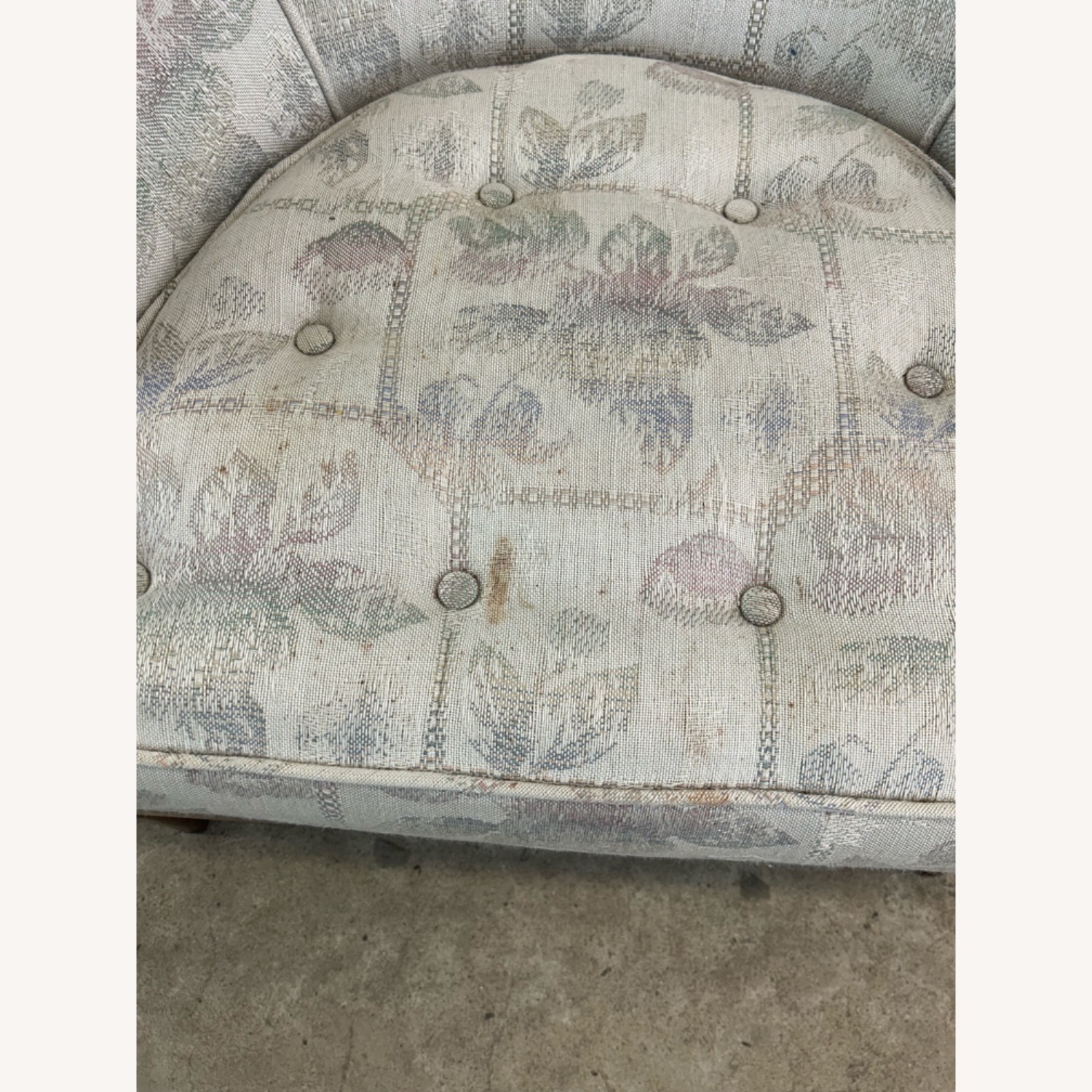 Mid Century Accent Chair with Tufted Seat - image-7