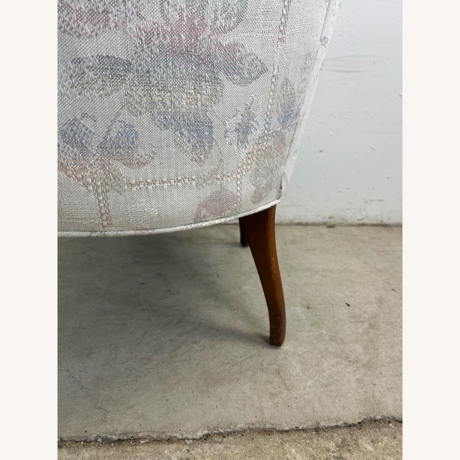 Mid Century Accent Chair with Tufted Seat - image-17
