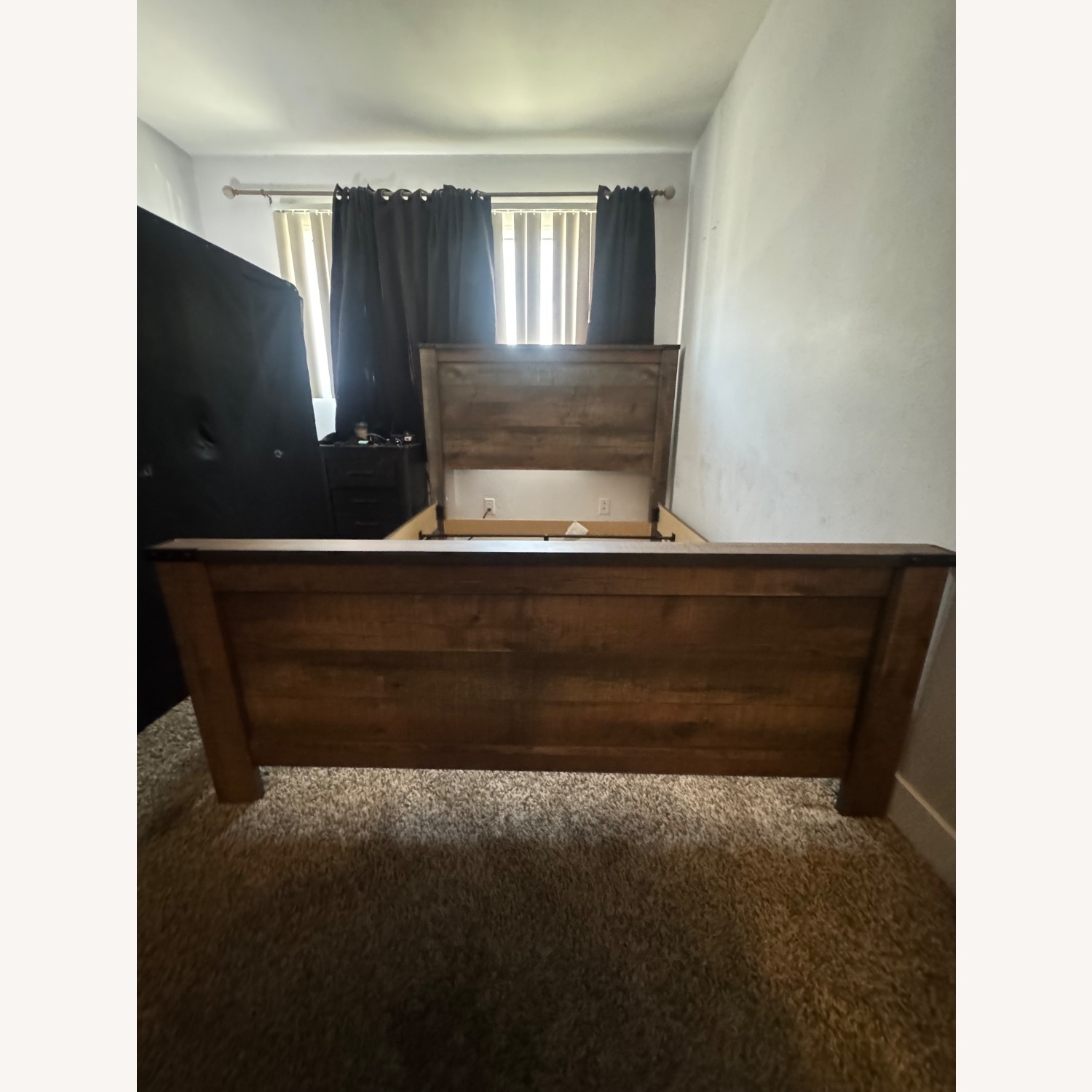 Brown Queen Panel Bed W 6 Drawer Dresser  - image-4
