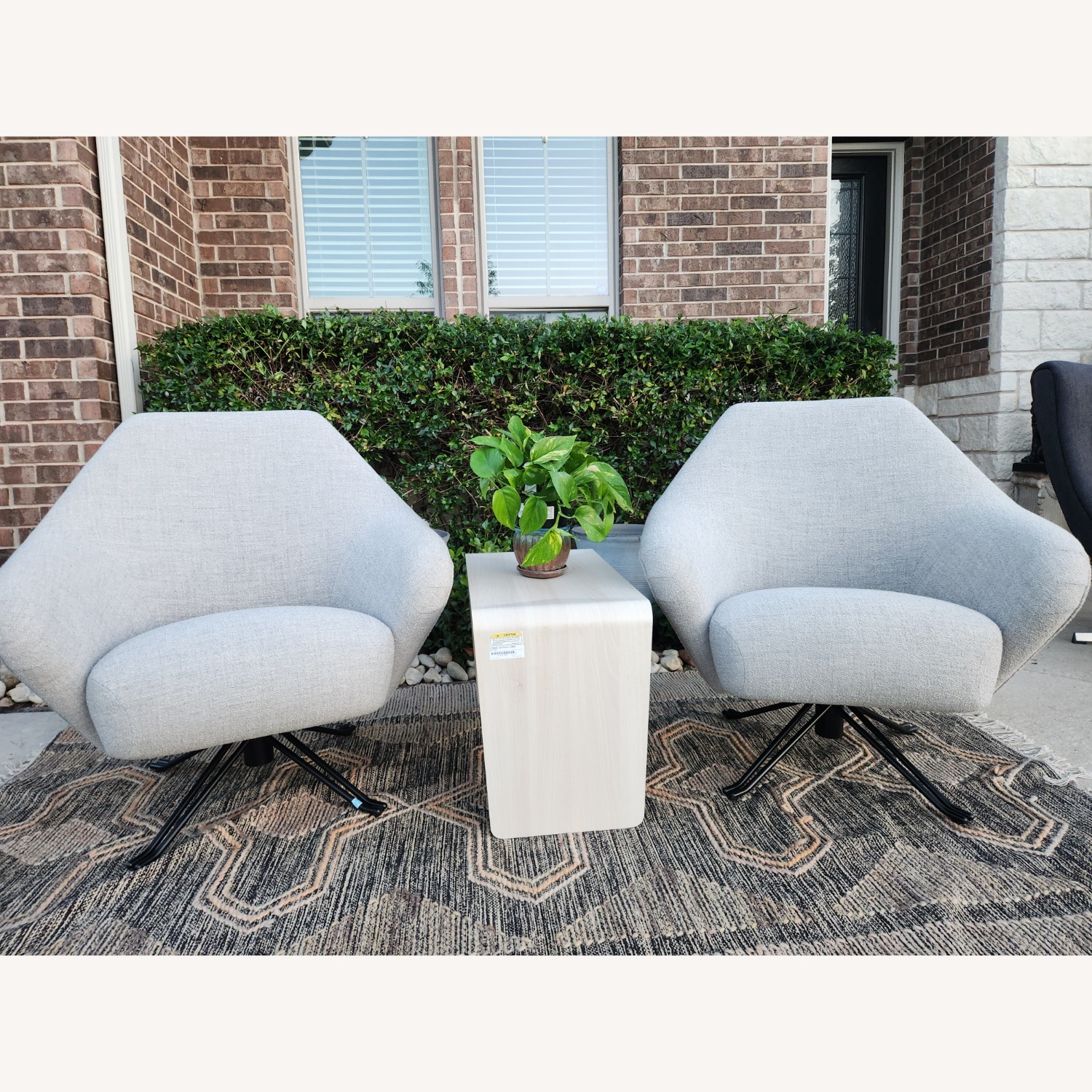 Pair of Osvaldo Borsani for Tecno P32 Lounge Chair - image-6