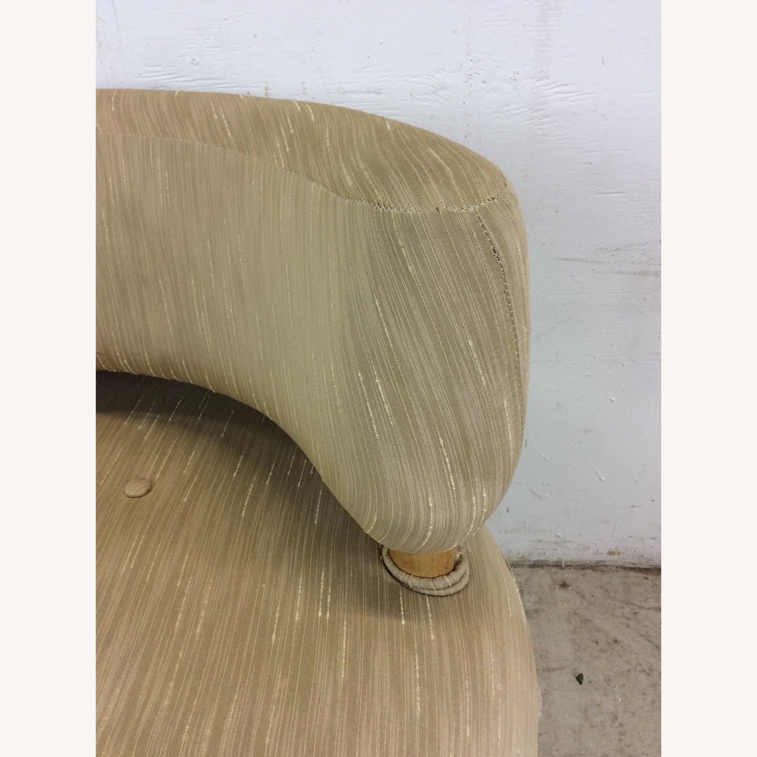Unique Mid Century Club Chair with Tapered Legs - image-8
