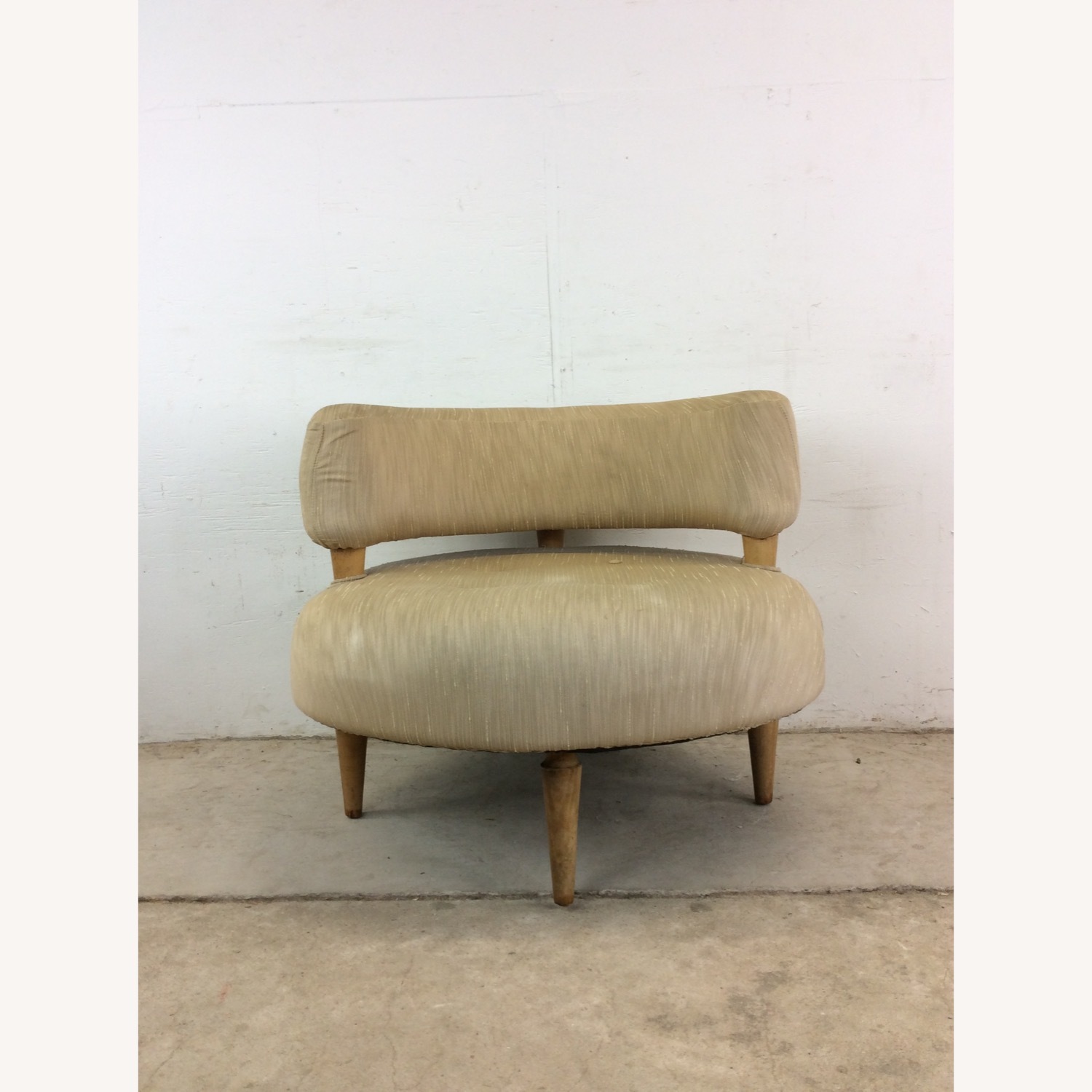 Unique Mid Century Club Chair with Tapered Legs - image-2