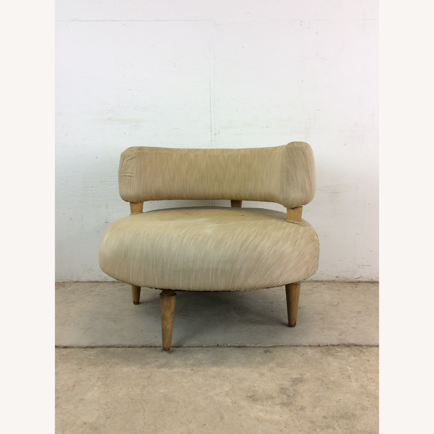 Unique Mid Century Club Chair with Tapered Legs - image-17