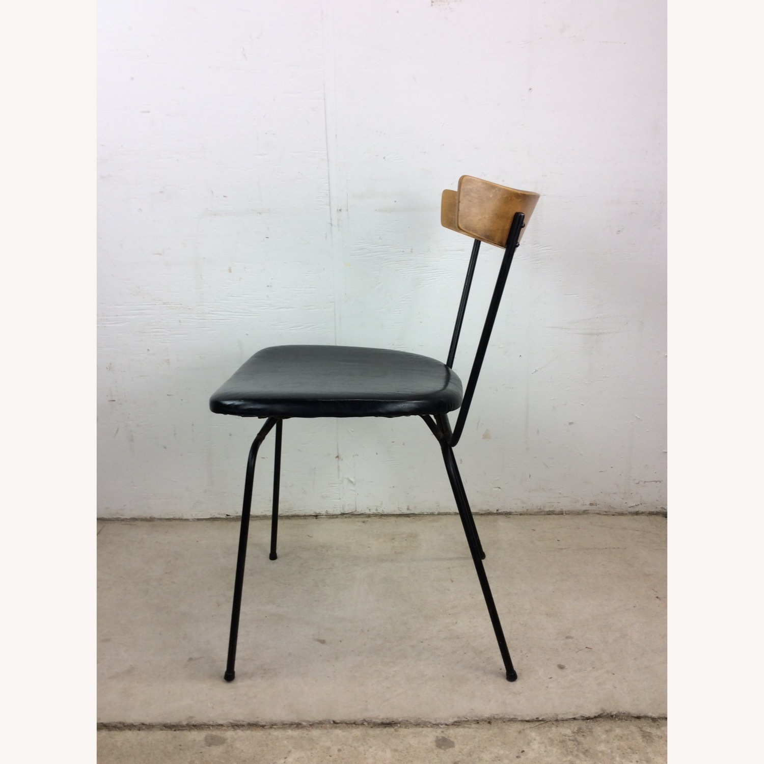 Mid Century Modern Chair by Clifford Pascoe - image-17