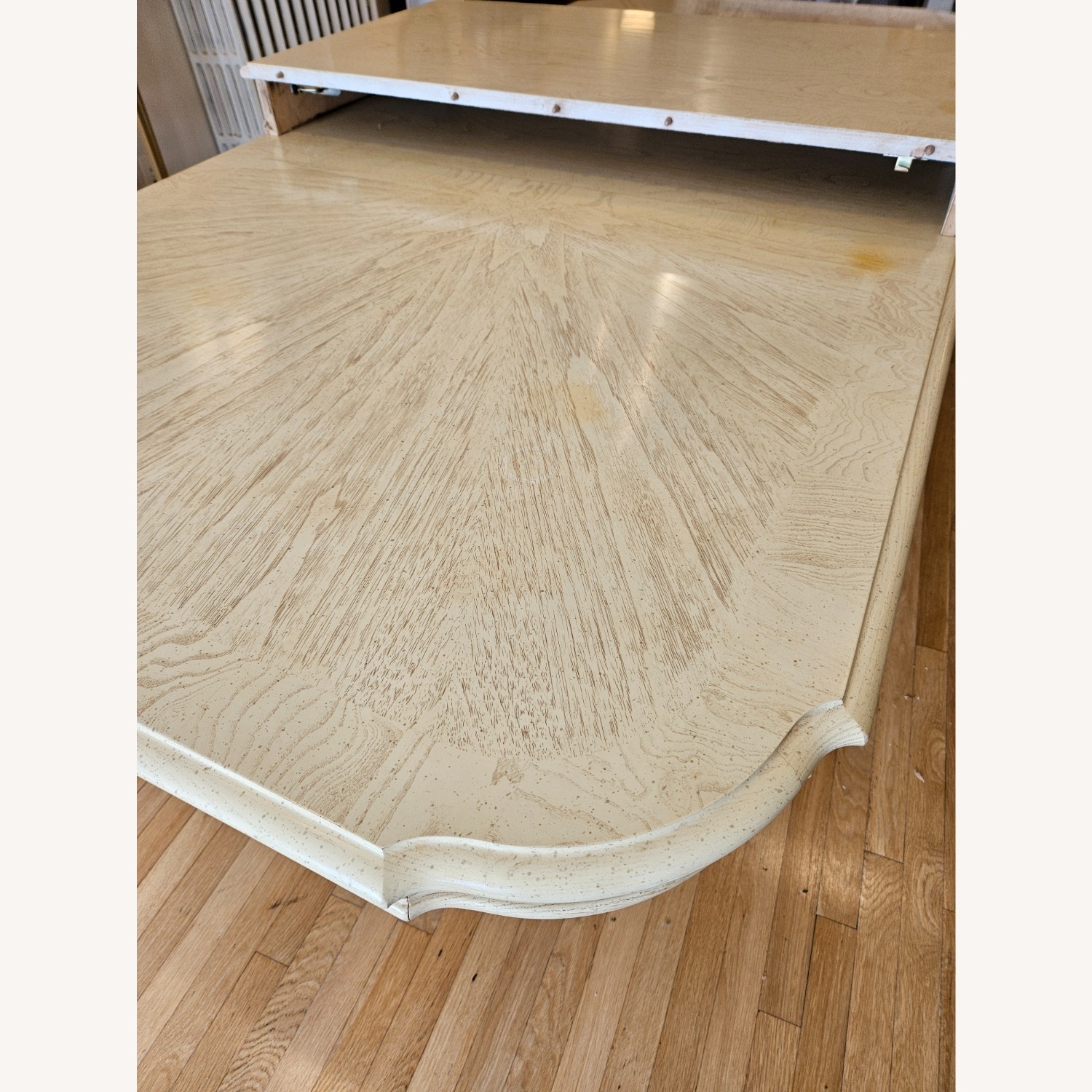 Stanley Furniture Extendable Dining Table - image-6