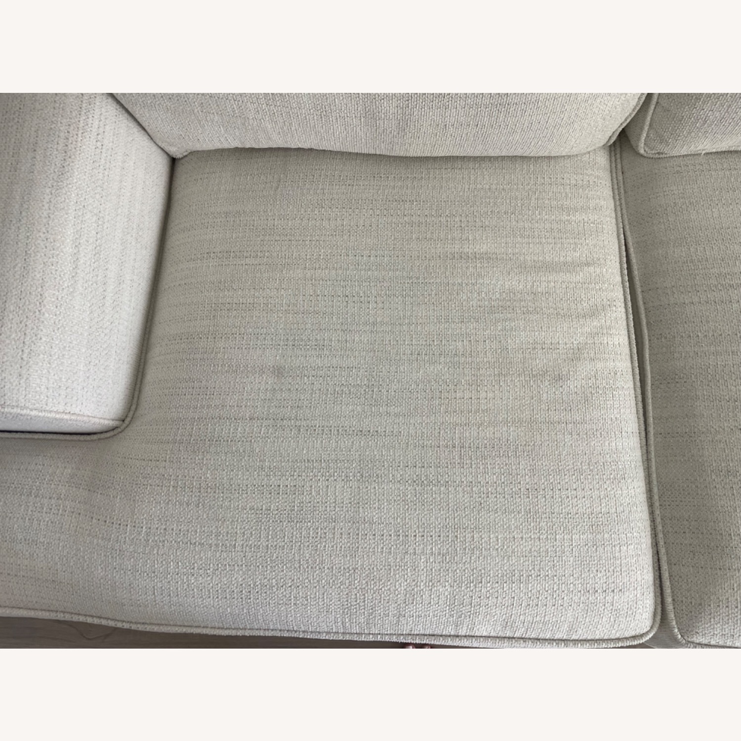 Rooms To Go Cream Sleeper Sofa - image-4