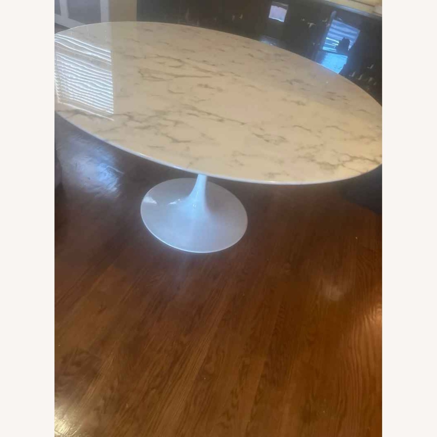 Rove Concepts 54'' Tulip Table + 4 Tulip Chairs - image-3