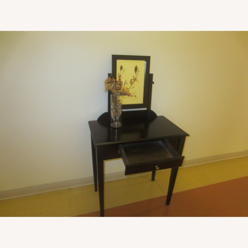 Used Vanity Desk for sale on AptDeco