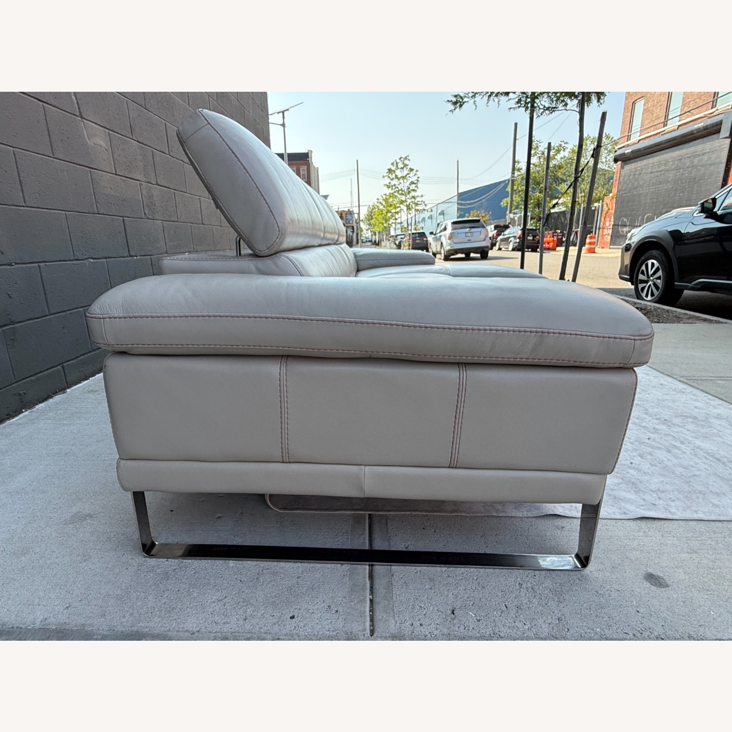 Giuseppe & Giuseppe Romeo Sectional - image-6