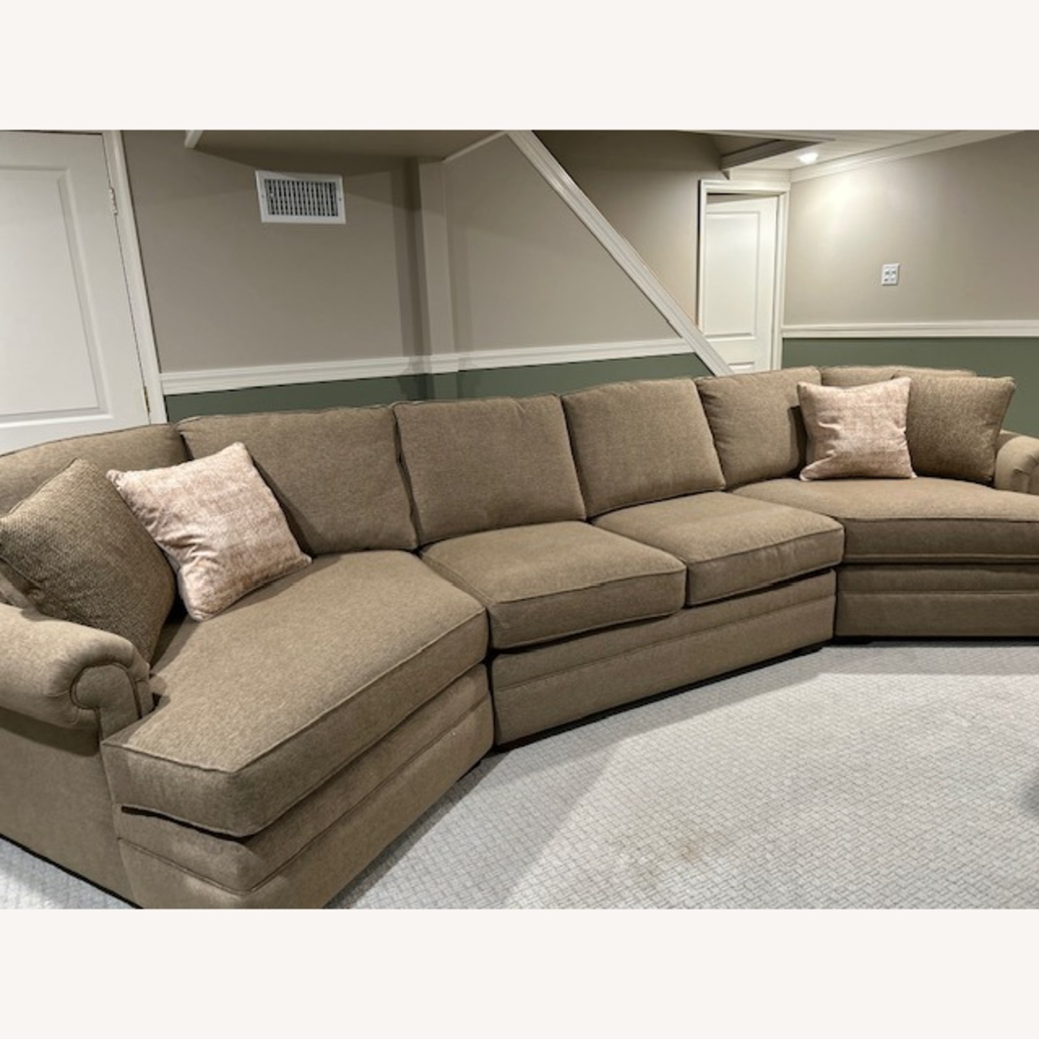 Craftmaster 3 piece Sectional - image-1