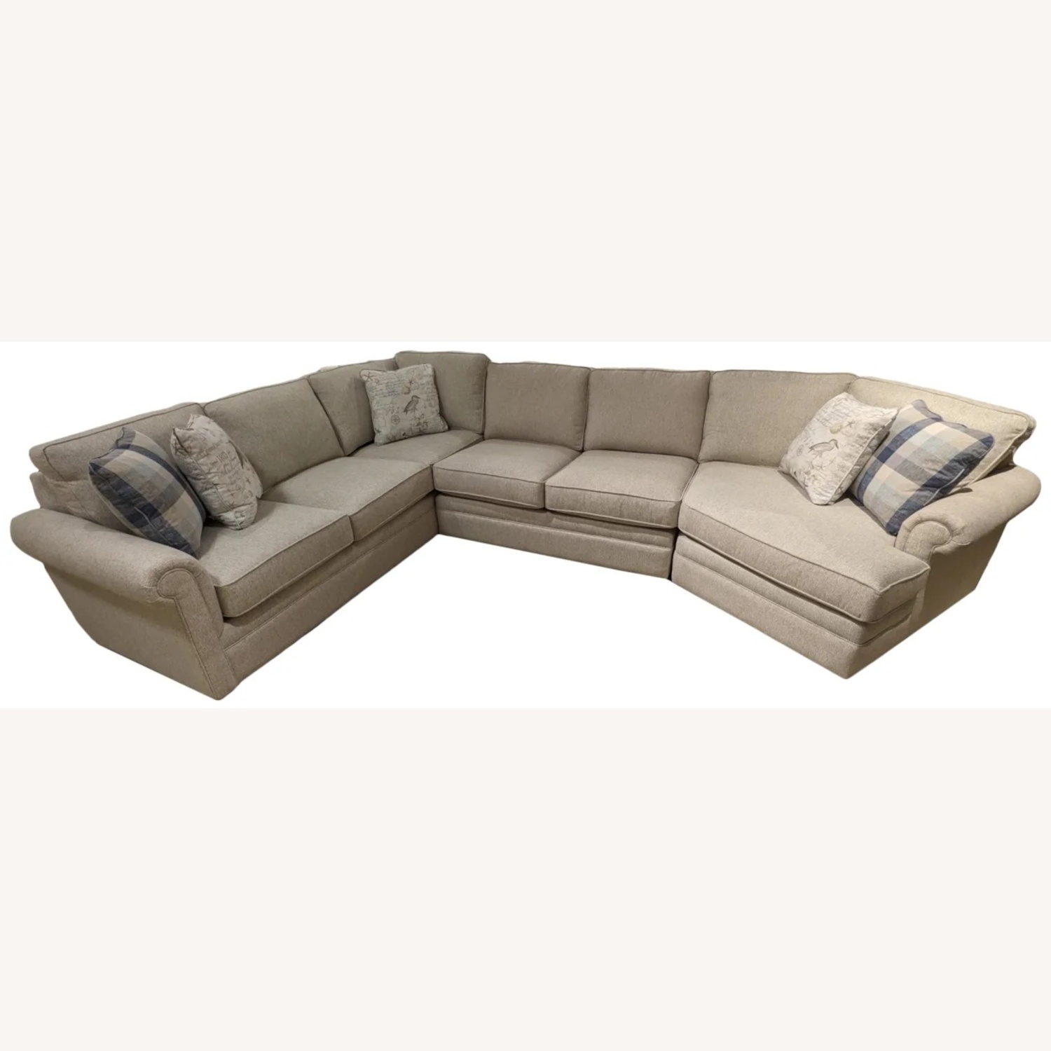 Craftmaster 3 piece Sectional - image-8