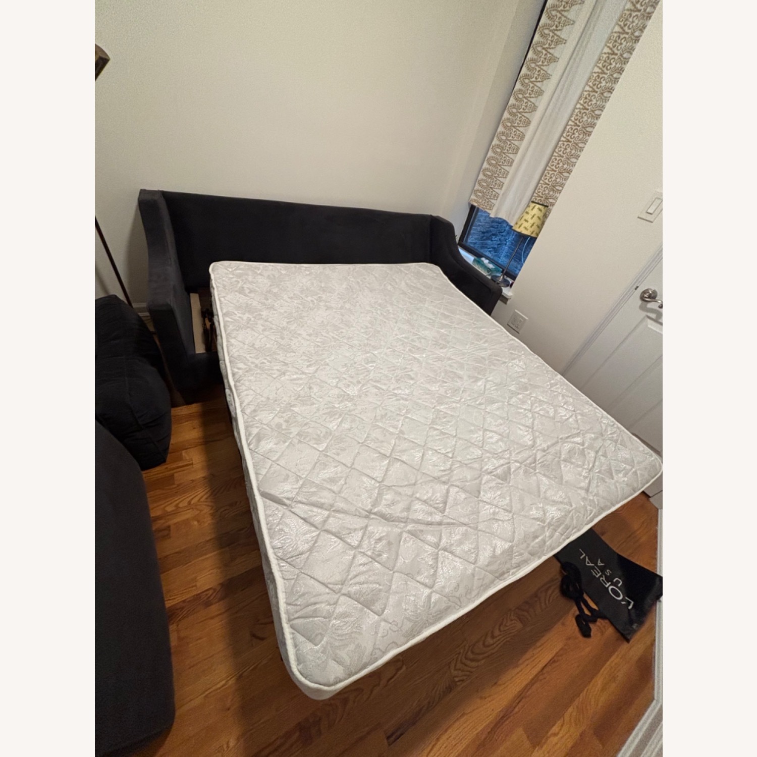 Paidge Sleeper Sofa (81") - image-2