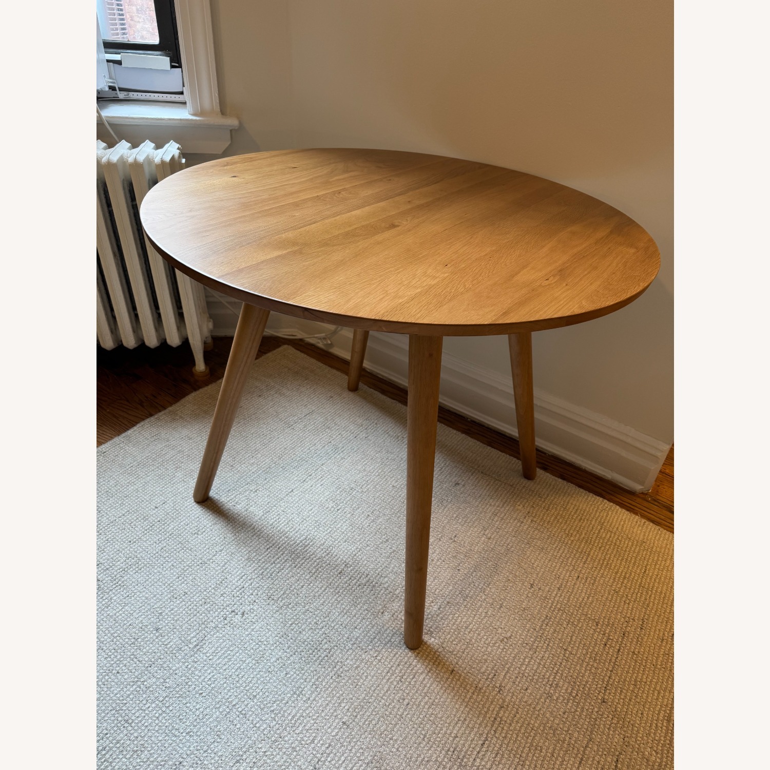 Seno 36" Round Dining Table - Oak - image-4