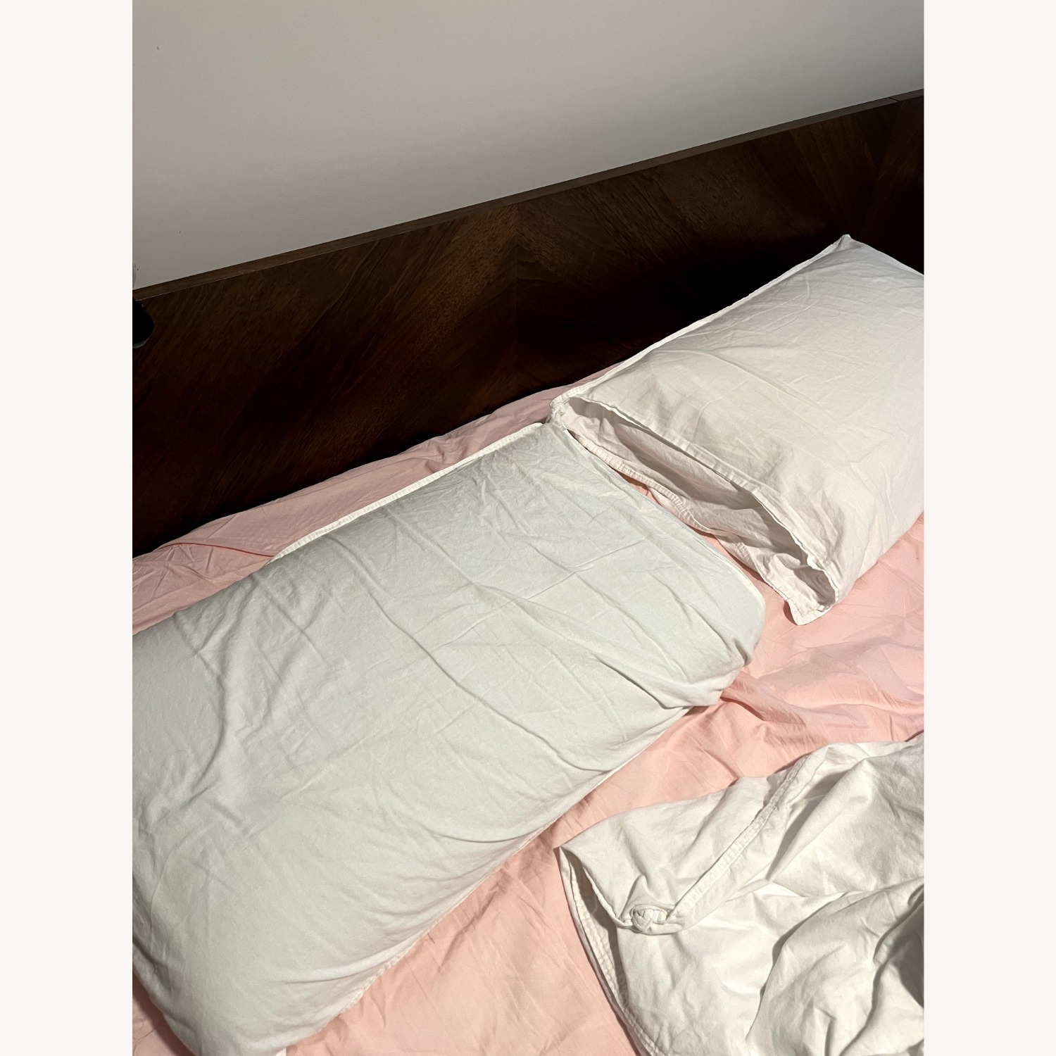 Article Nera Queen Bed Frame with Nightstands Set Walnut - image-5