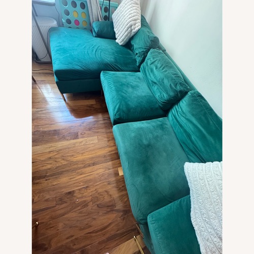 Used Wayfair Leytonstone 3 Piece Velvet Sectional for sale on AptDeco
