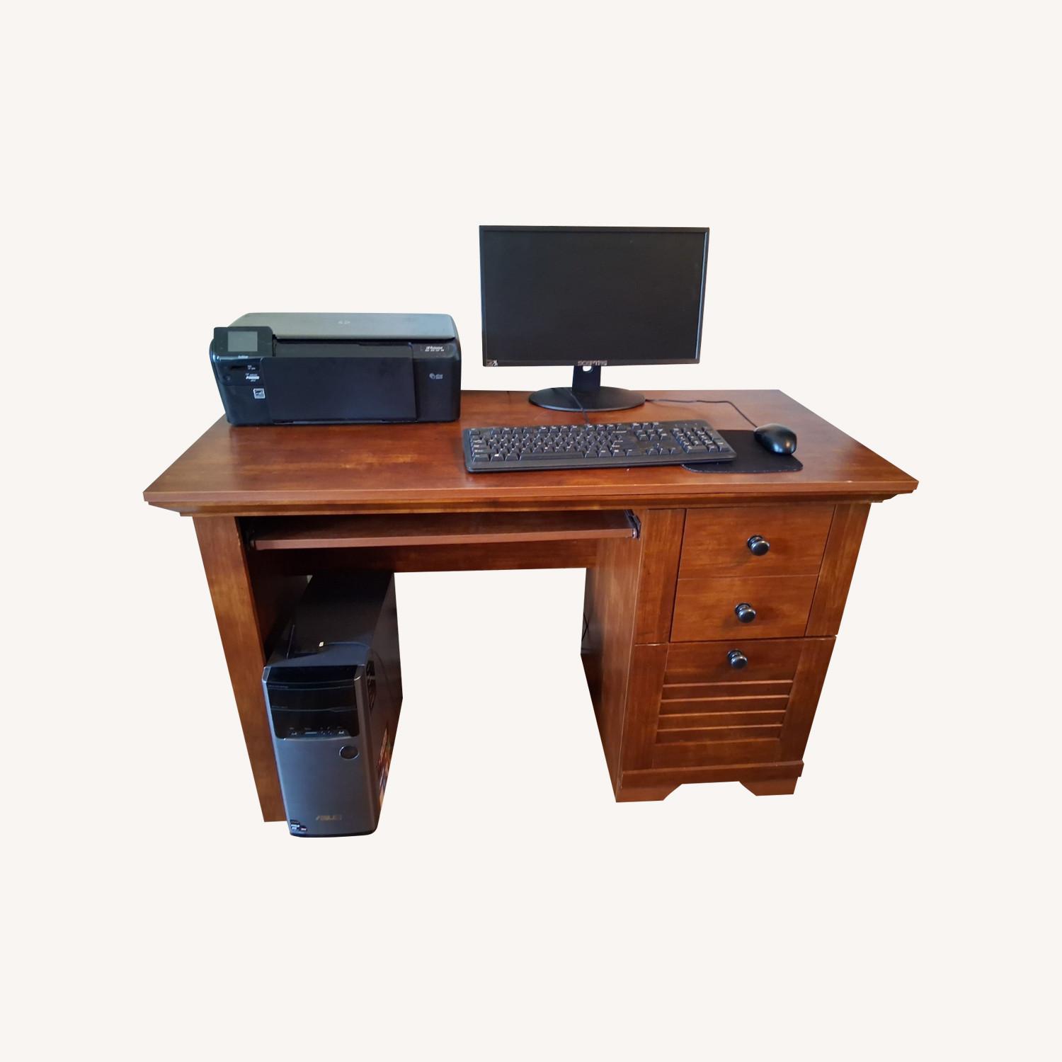Computer Desk - image-0