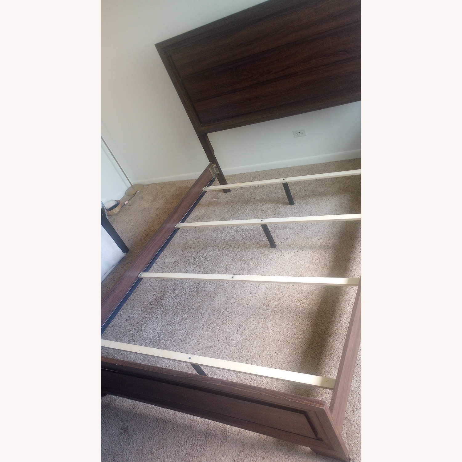 Coaster Queen Bed  - image-2