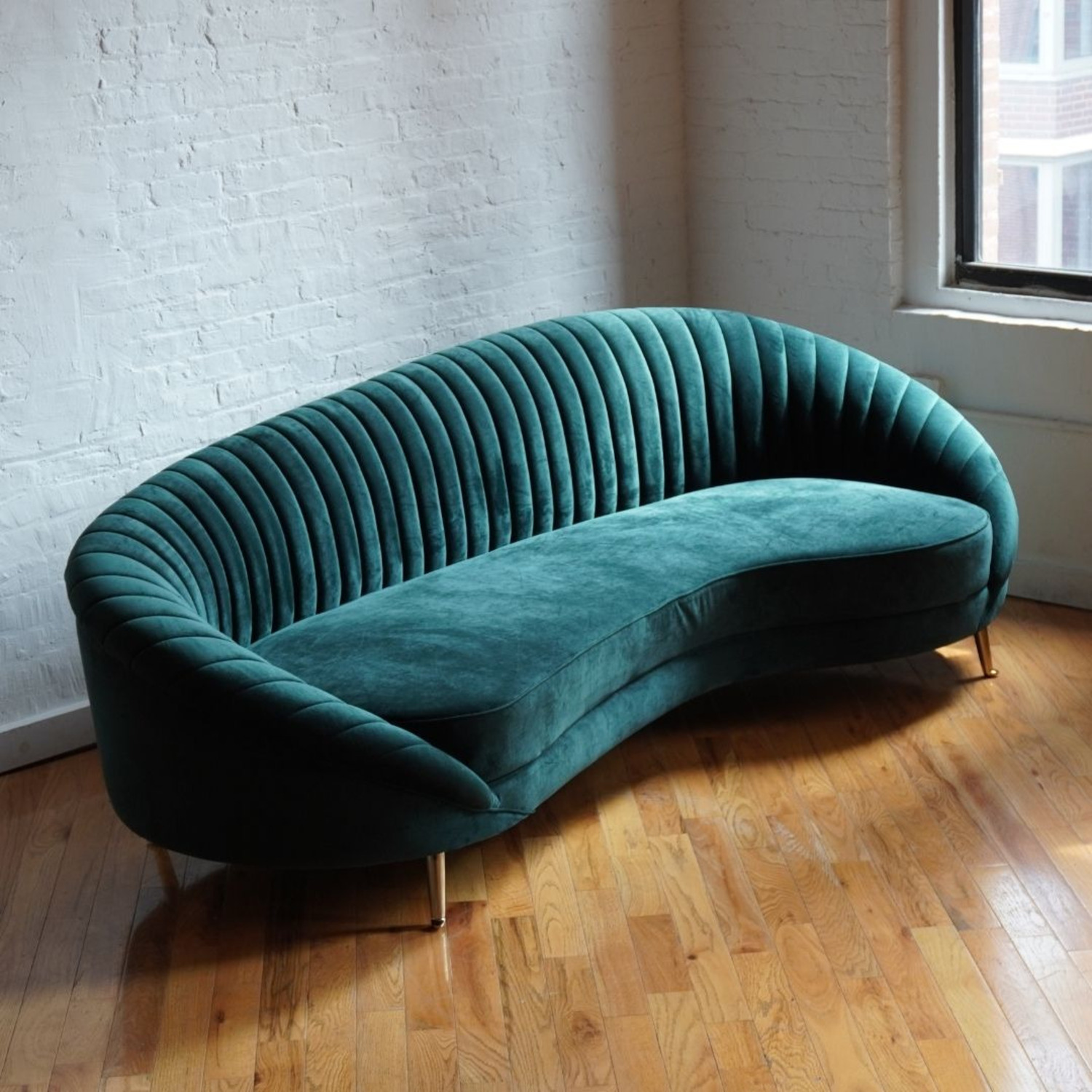 Curved Retro Modern Sofa in Evergreen Velvet - image-2