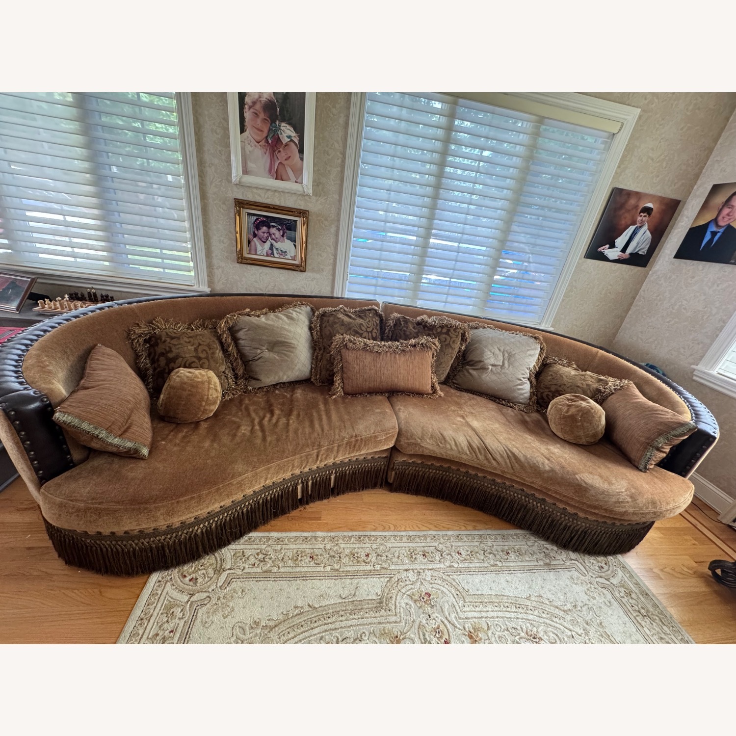 Decorator Sofa - image-1