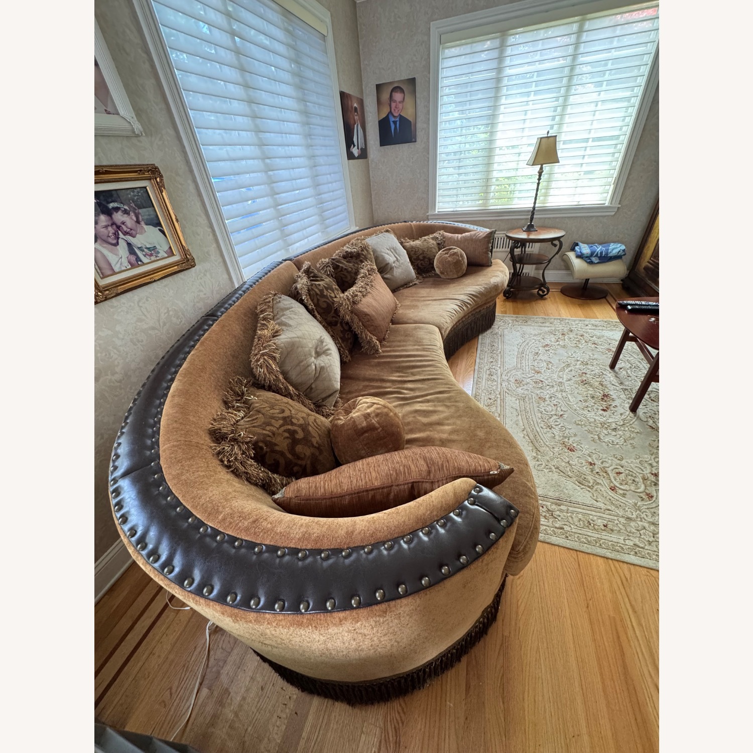 Decorator Sofa - image-3