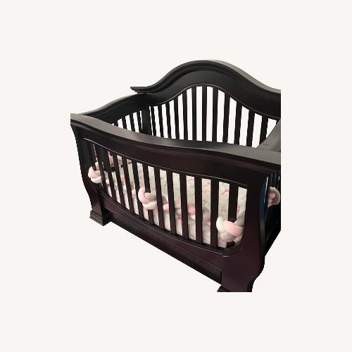 Used Baby APPLESEED Davenport Crib for sale on AptDeco