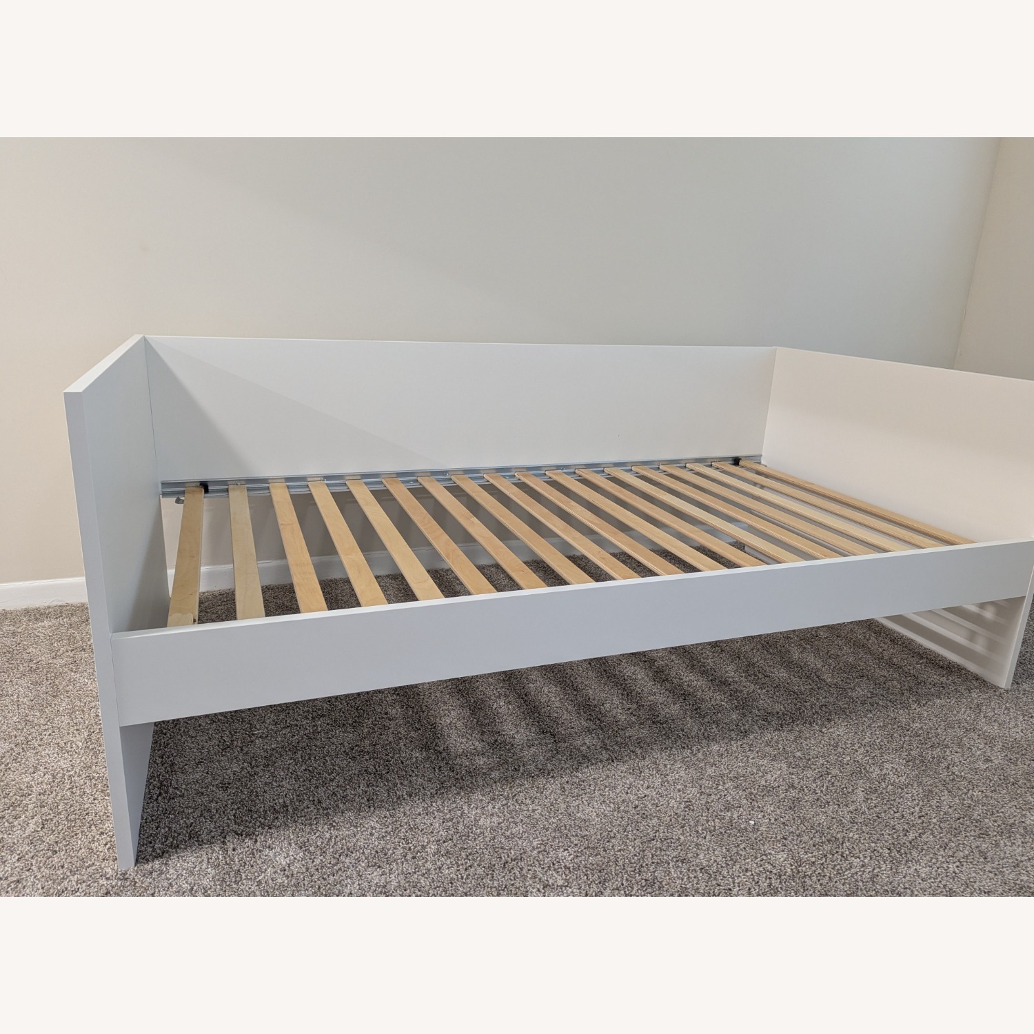Vihals Daybed Frame White - image-4