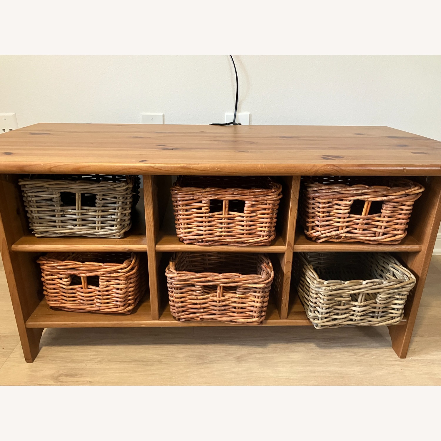 IKEA(イケア) 木製チェスト LEKSVIK