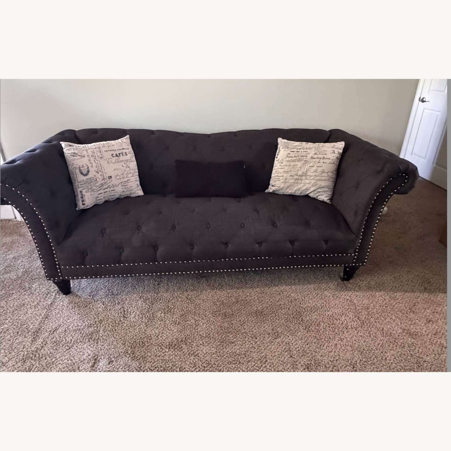 lack Well-kept Sofa - image-1