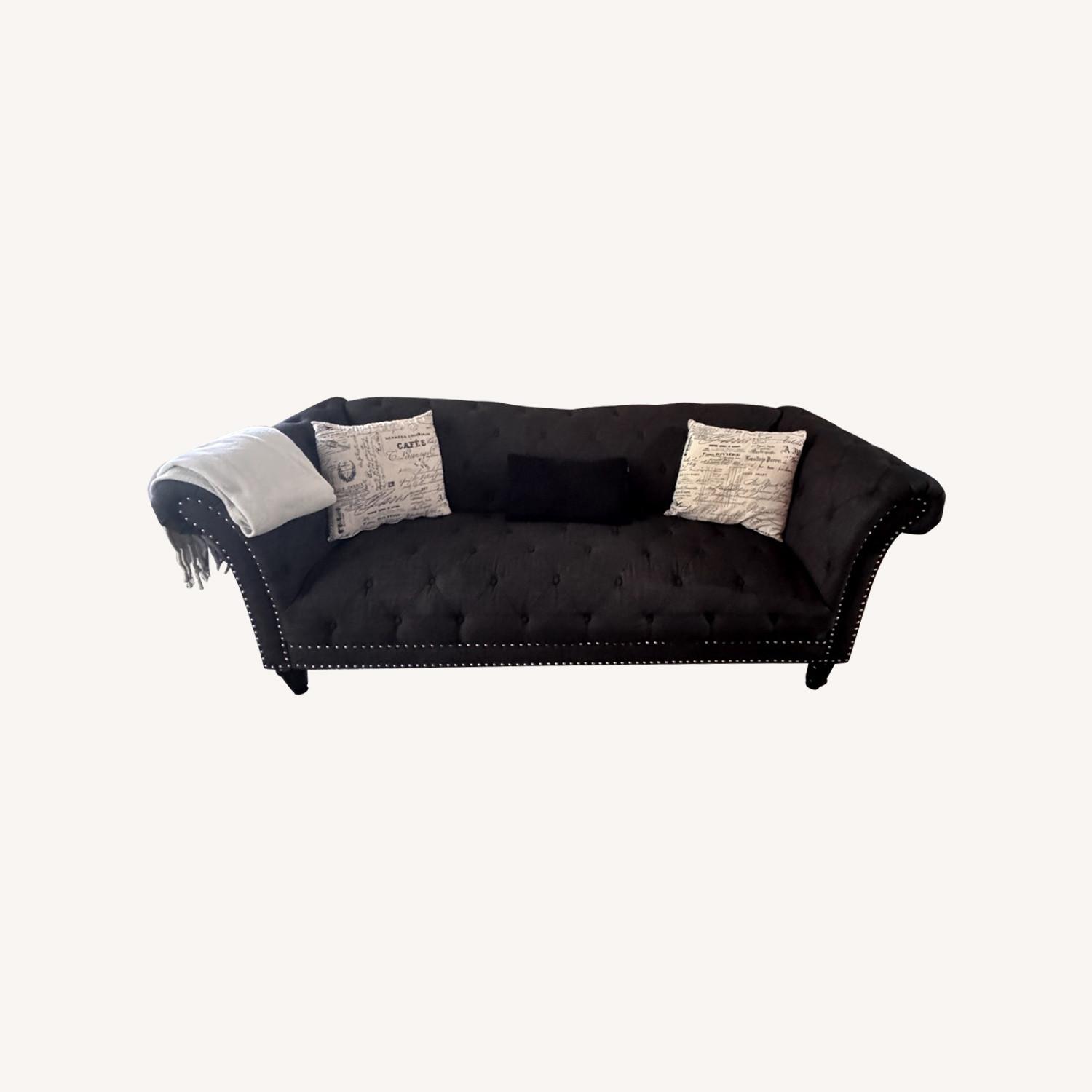 lack Well-kept Sofa - image-0