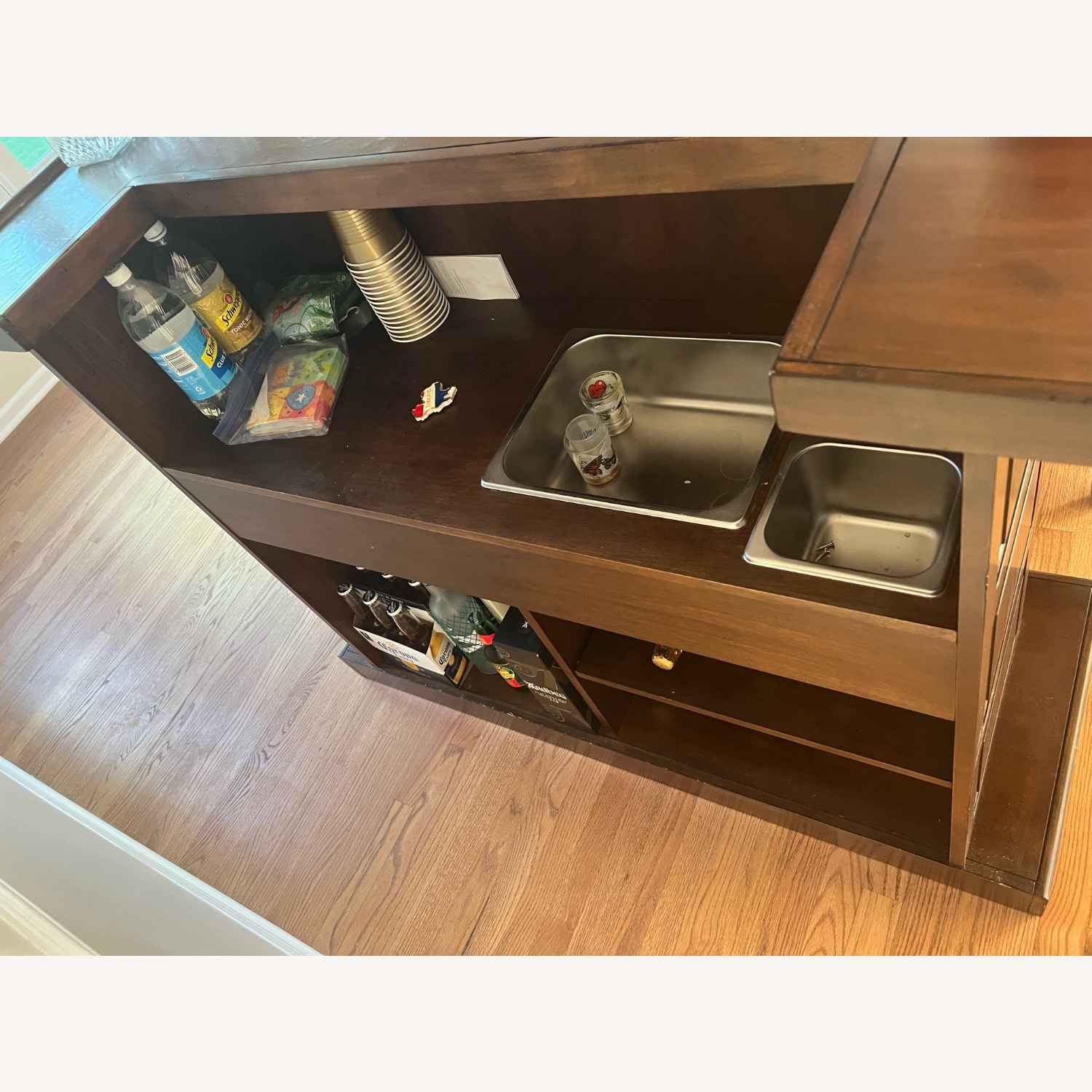 Wooden Bar with Bar Stools - image-2