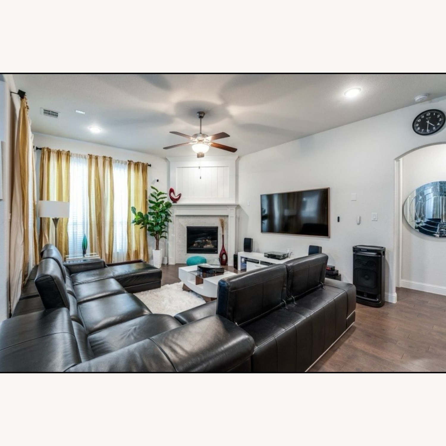 Wynn Luxury Black Leather Sectional Sofa - image-2