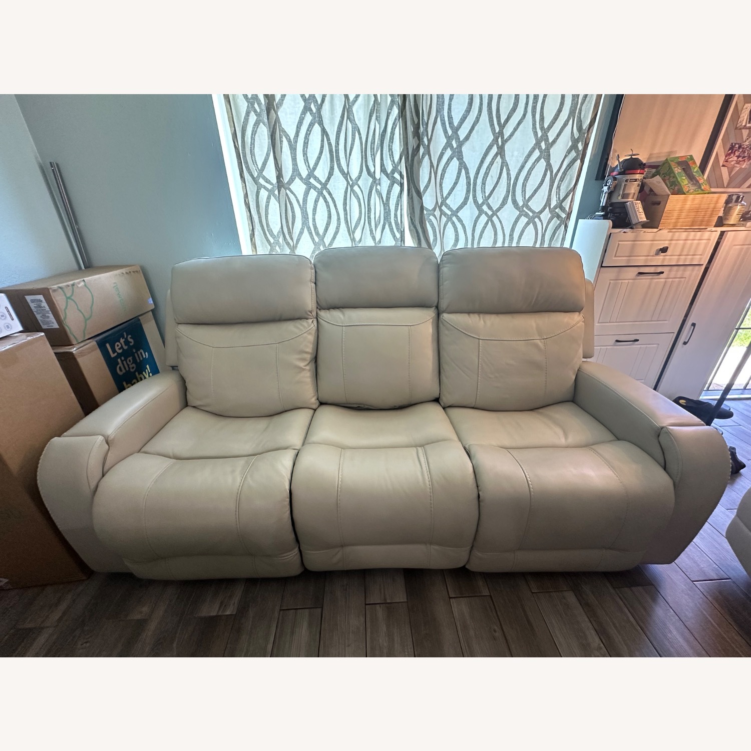 Matrix Power Zero Gravity Reclining Immersive Audio Sofa - image-1