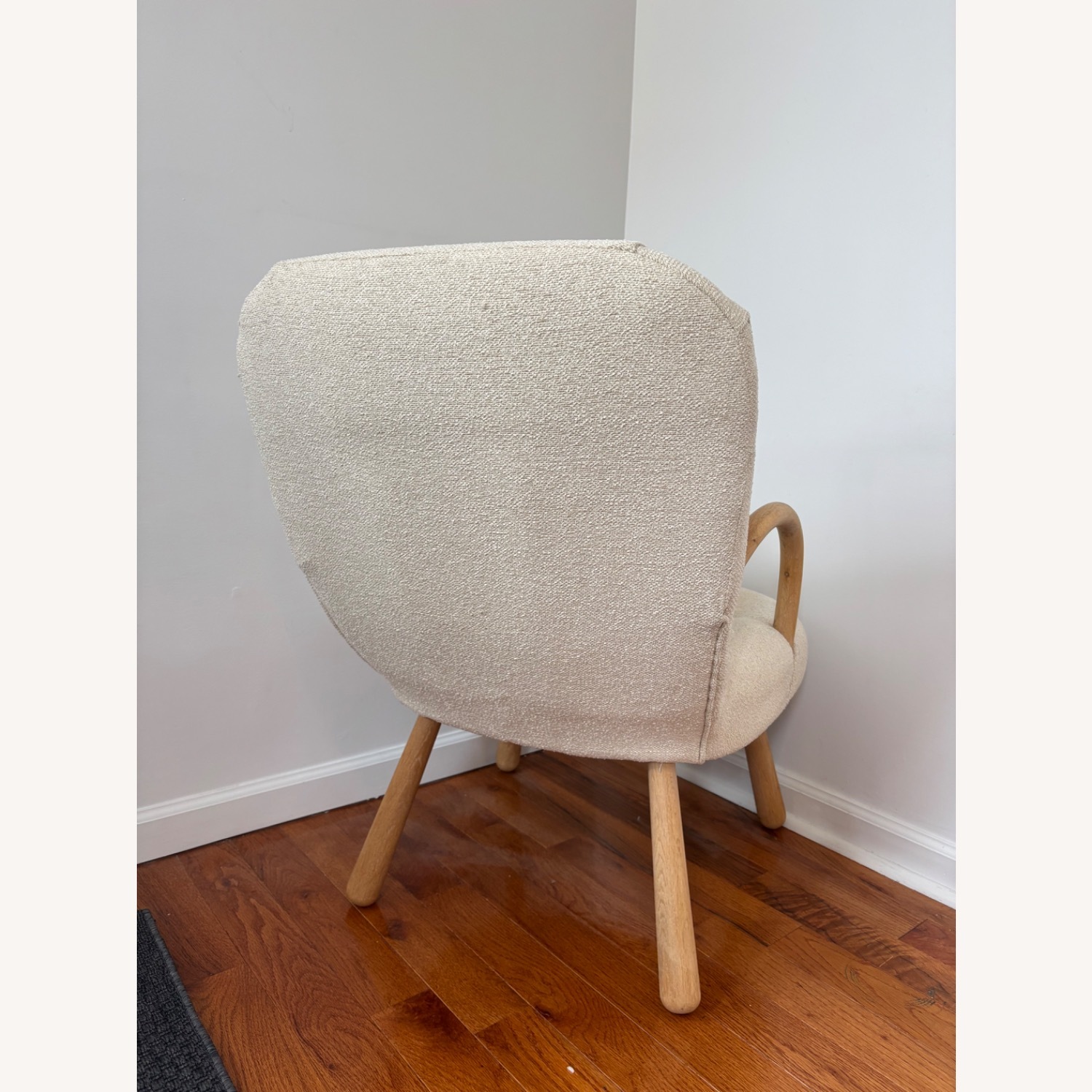 Vintage Clam Chair Replica - image-5