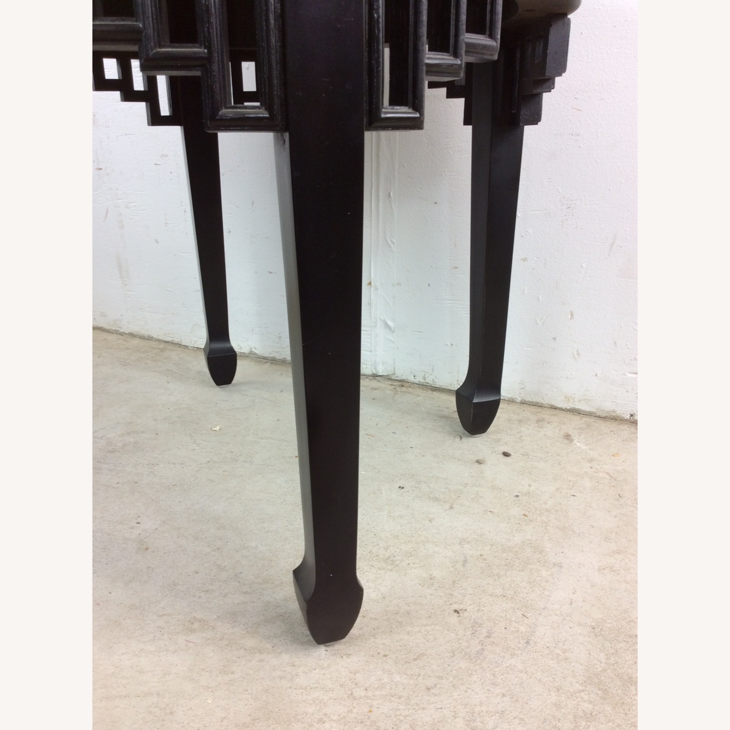 Mid Century Ming Style End Table with Burl Top - image-15