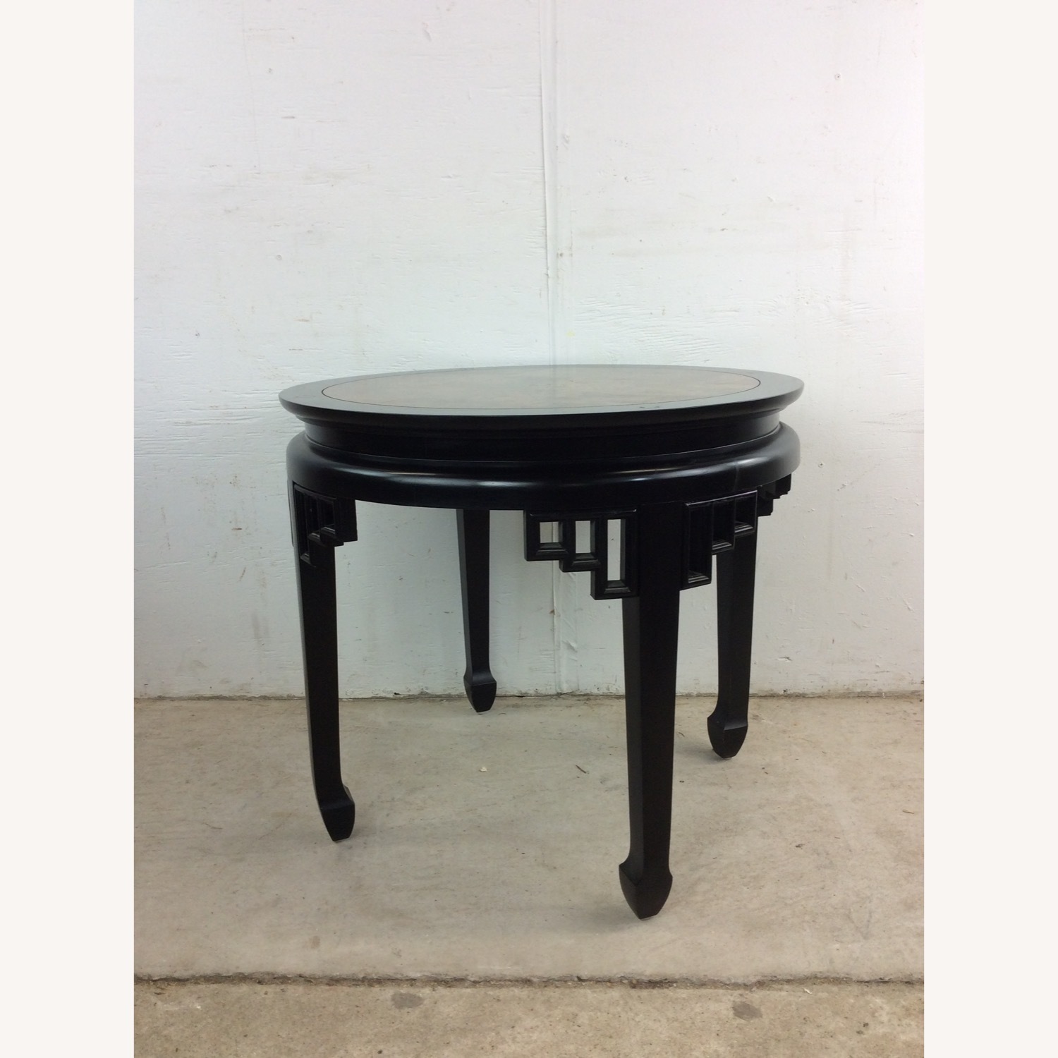 Mid Century Ming Style End Table with Burl Top - image-8