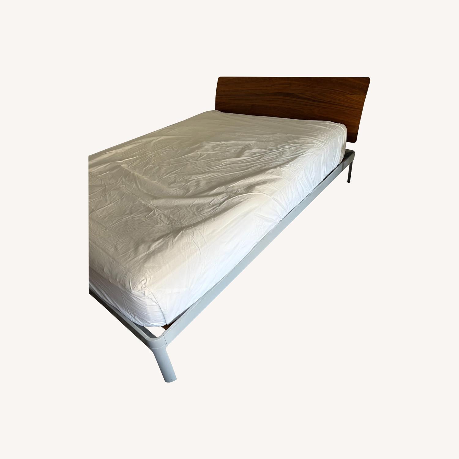 Desgin Within Reach Min Queen Bed Walnut - image-0