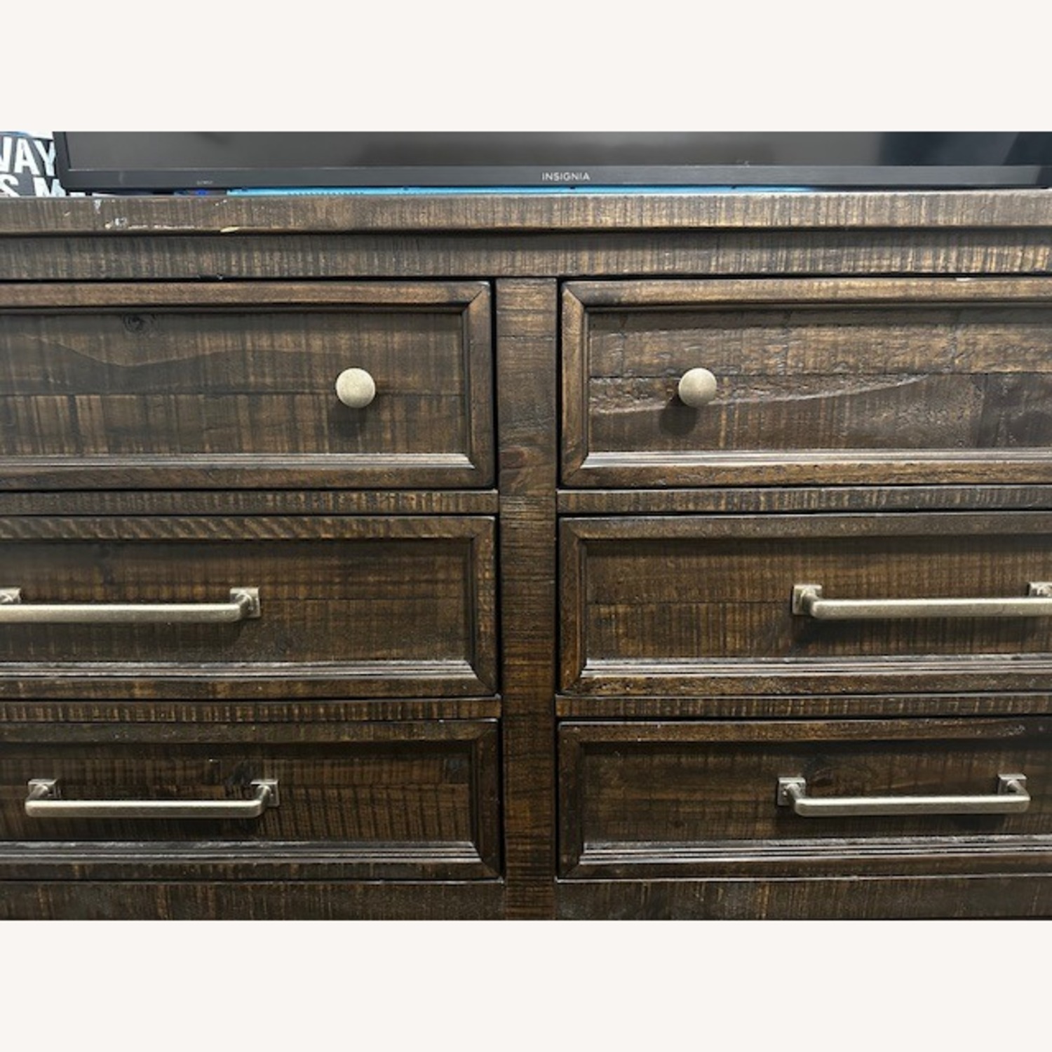 Hillcott 8 Drawer Dresser - image-2