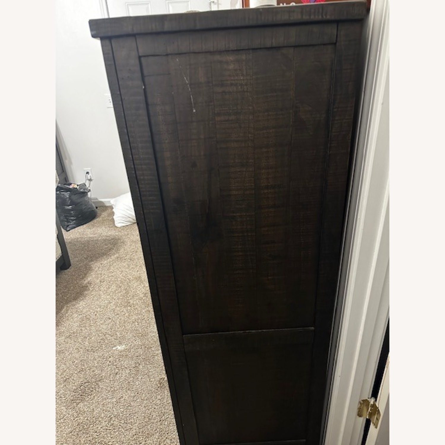 Hillcott 8 Drawer Dresser - image-3