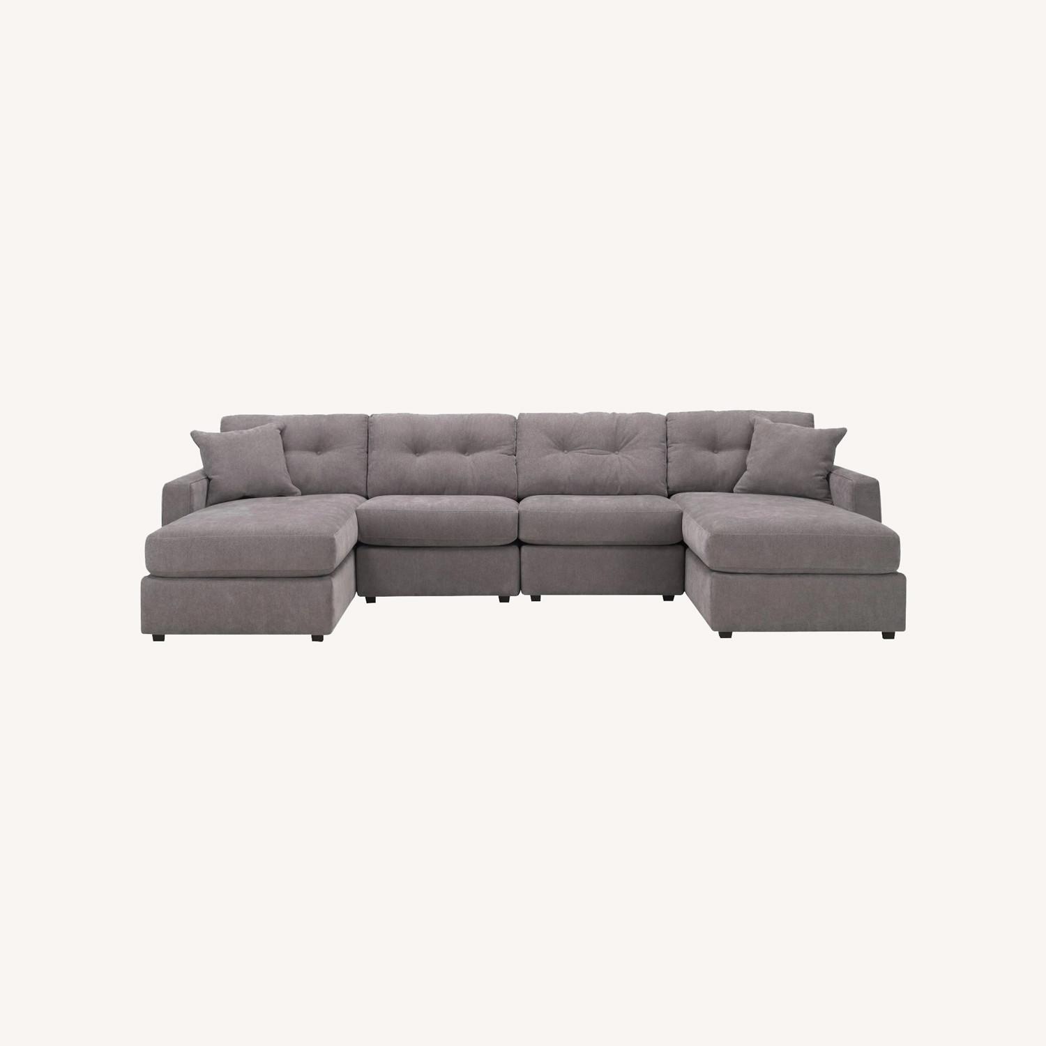 Gray 5 Piece Sectional W Charging Console - image-0