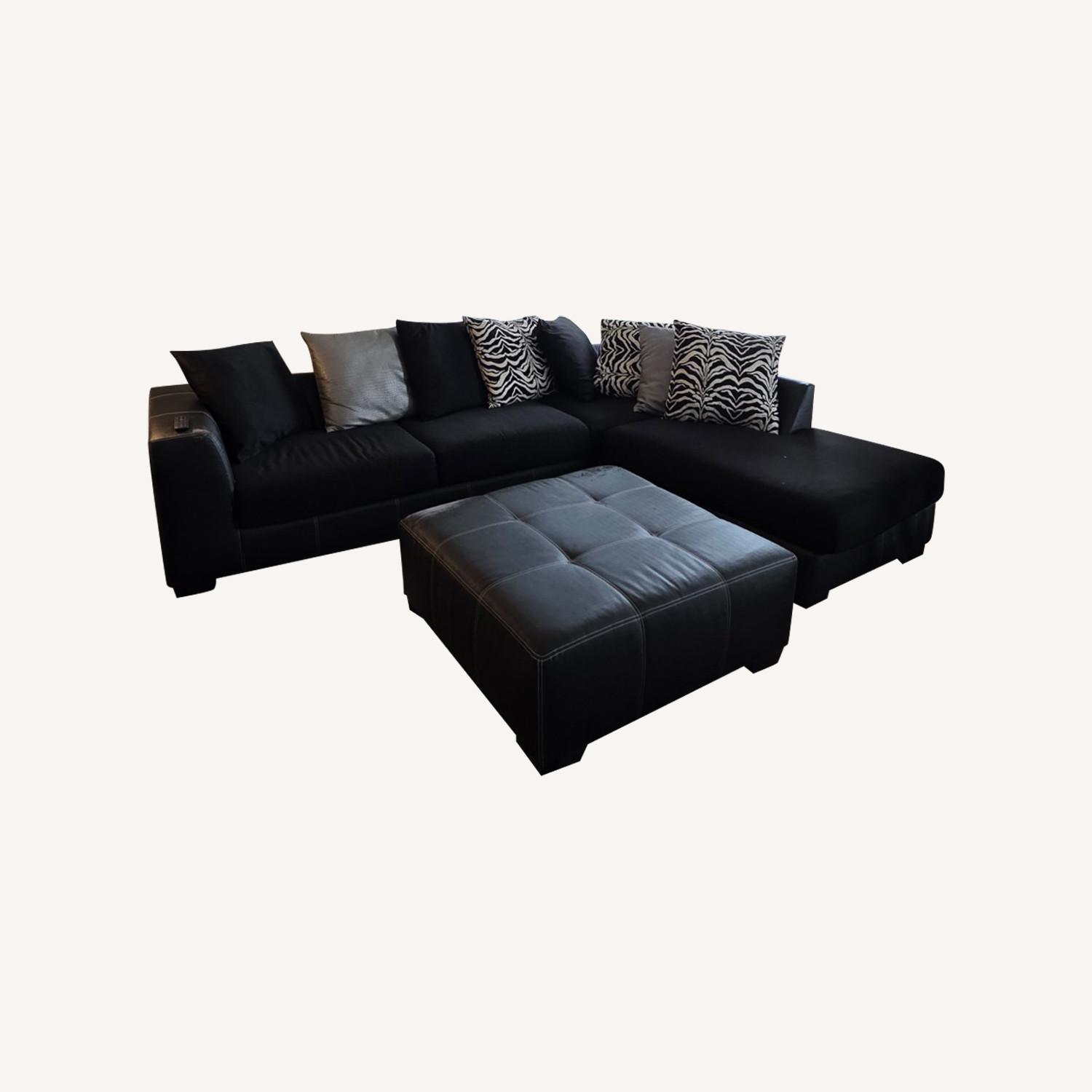 Black Sectional Set - image-0